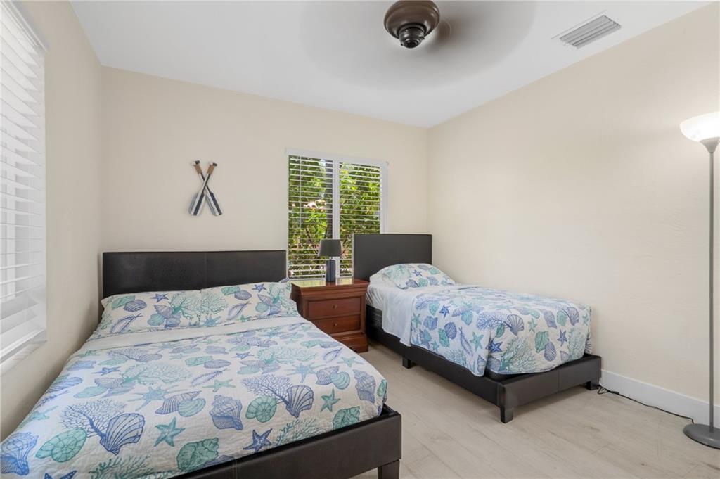 Poinsettia Heights - Residential