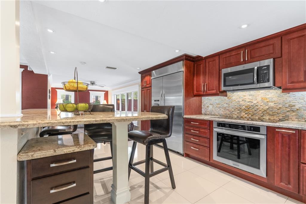 Poinsettia Heights - Residential