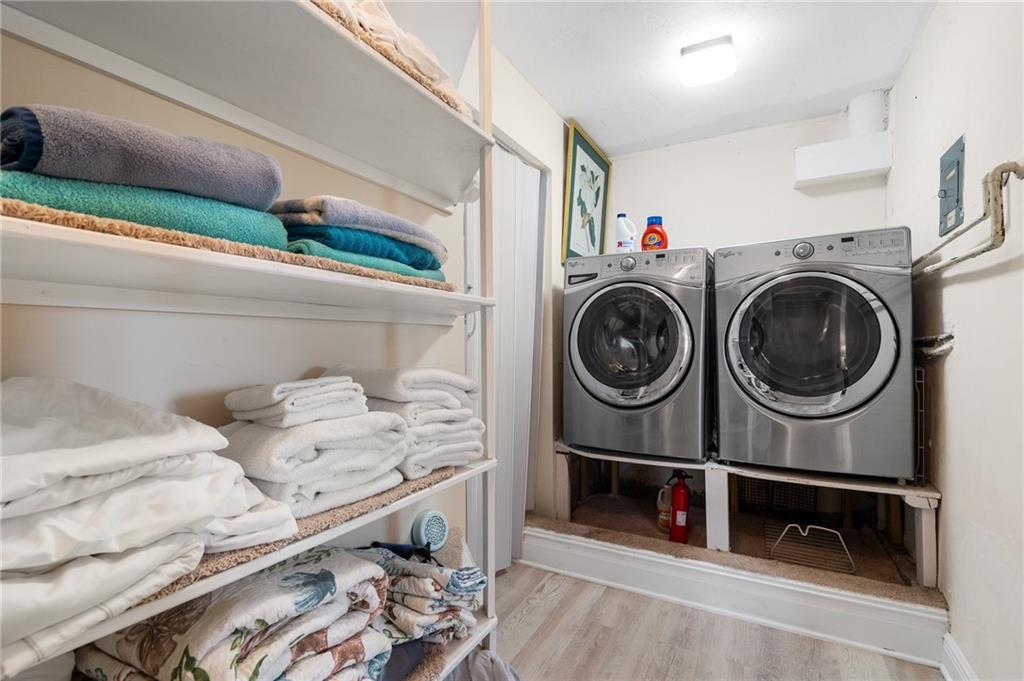 Poinsettia Heights - Residential