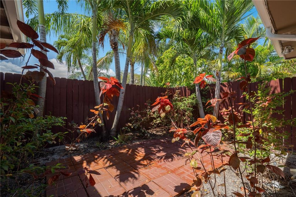 Poinsettia Heights - Residential