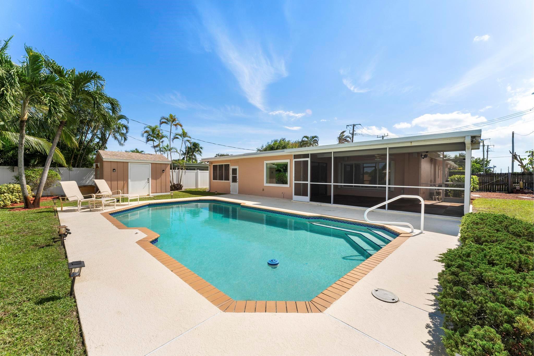 LAKE CLARKE HEIGHTS - Residential