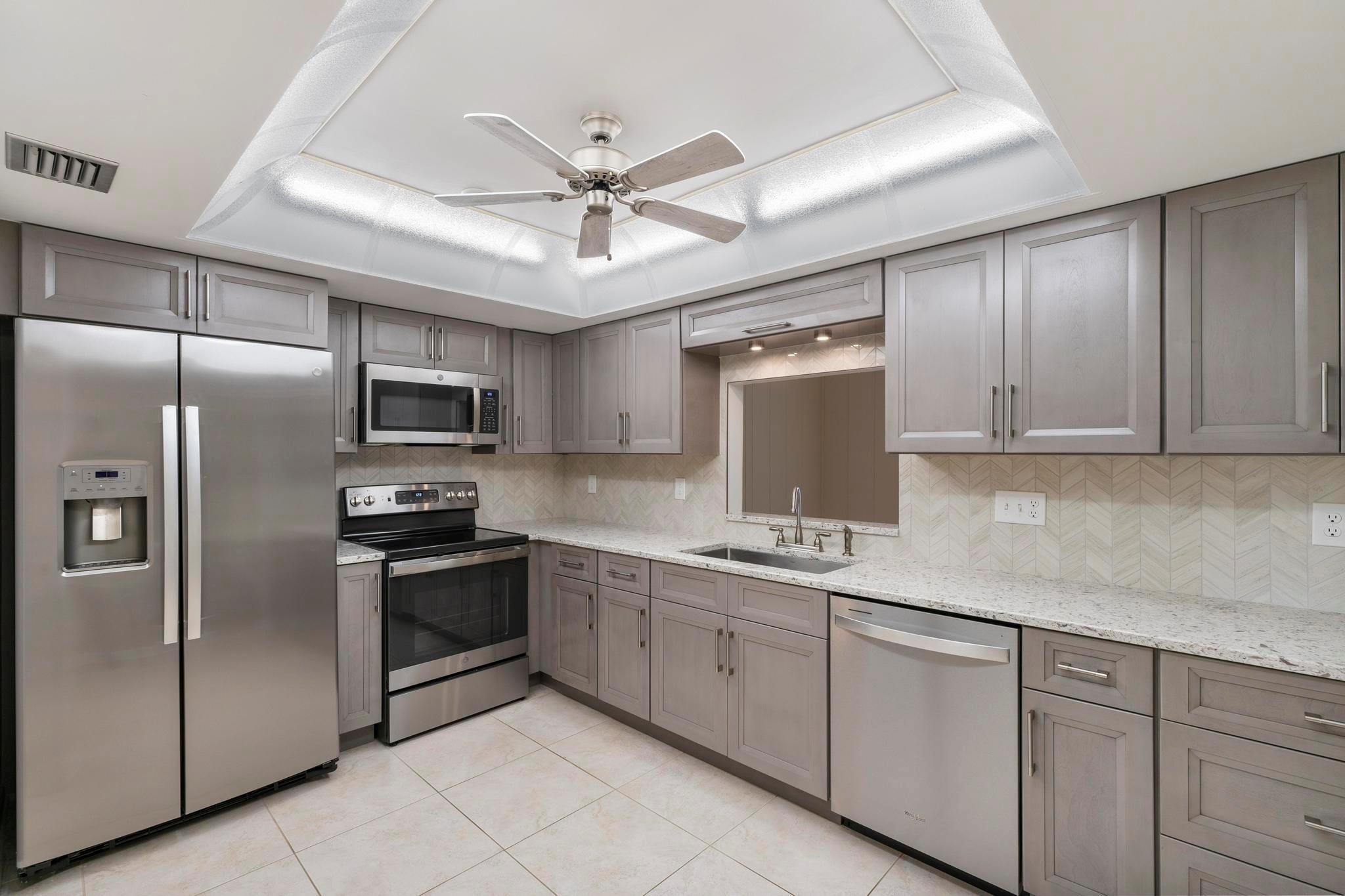 LAKE CLARKE HEIGHTS - Residential