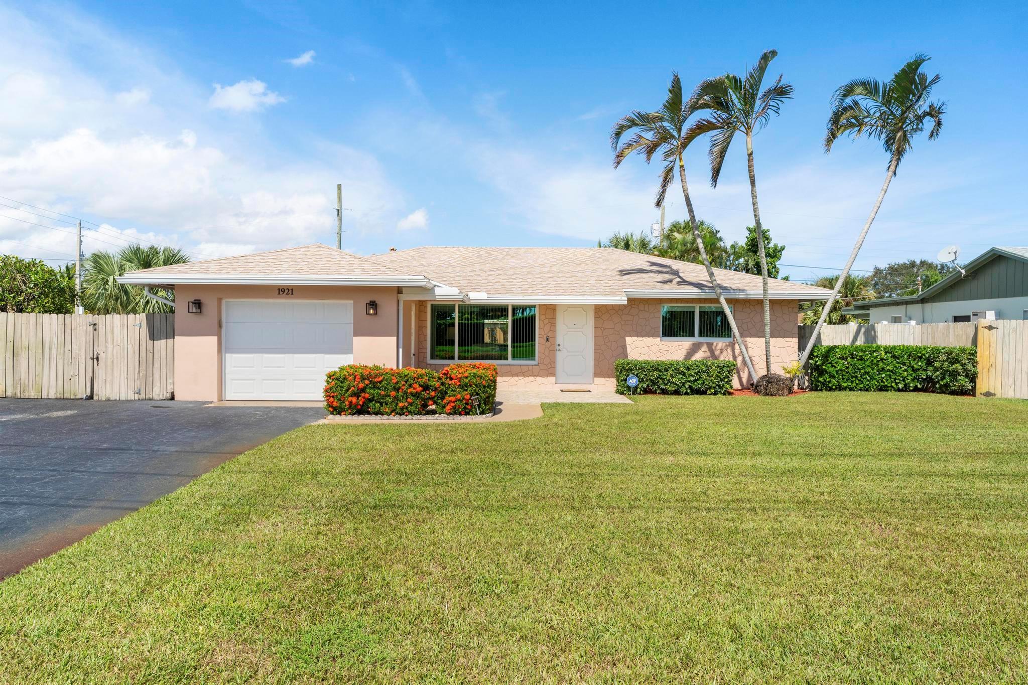 LAKE CLARKE HEIGHTS - Residential