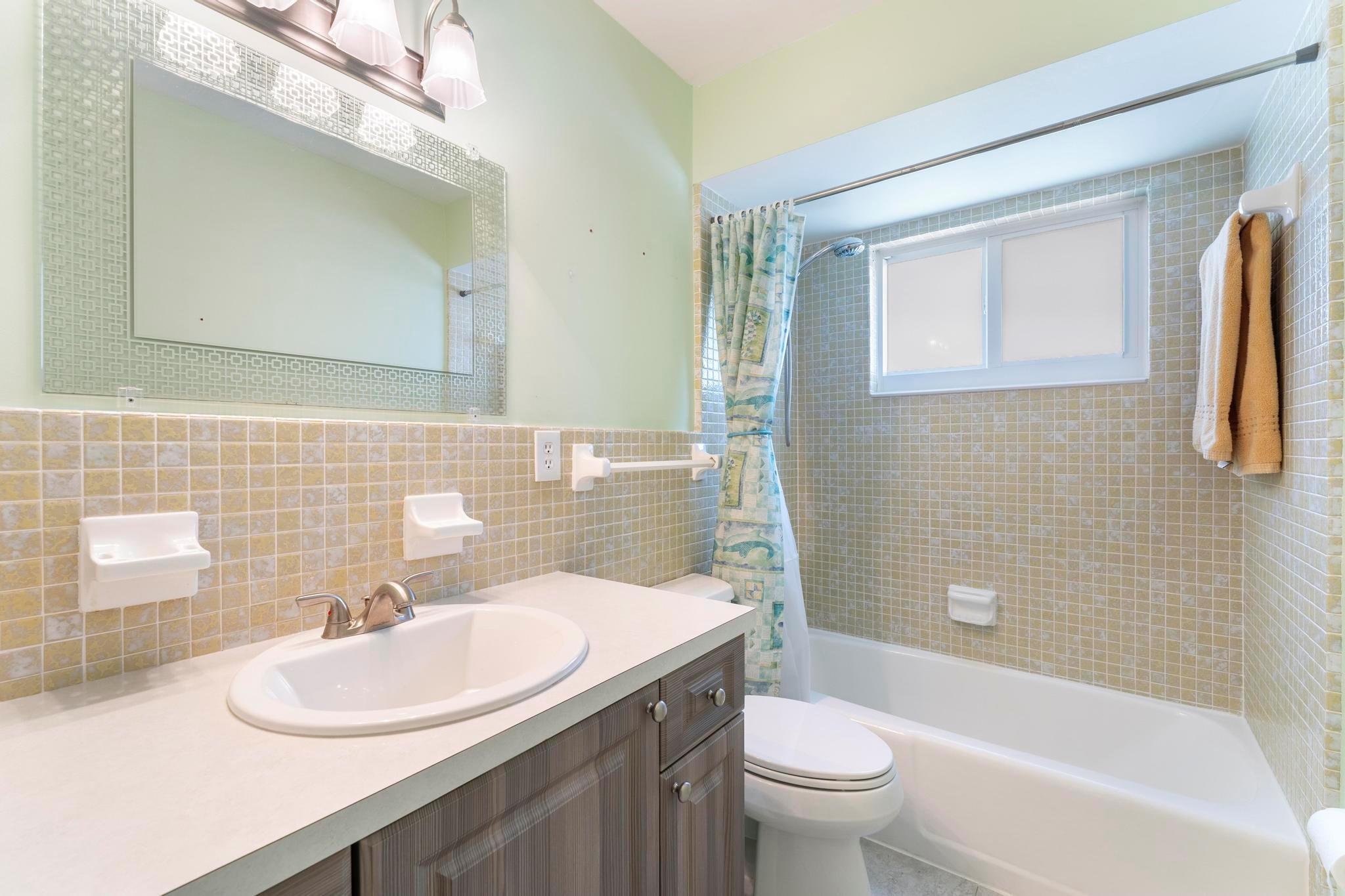 LAKE CLARKE HEIGHTS - Residential