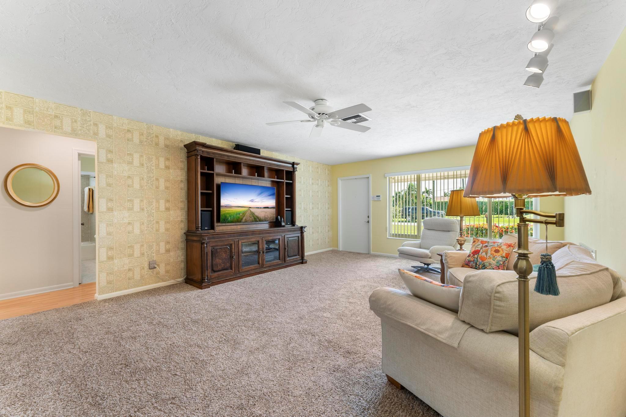 LAKE CLARKE HEIGHTS - Residential