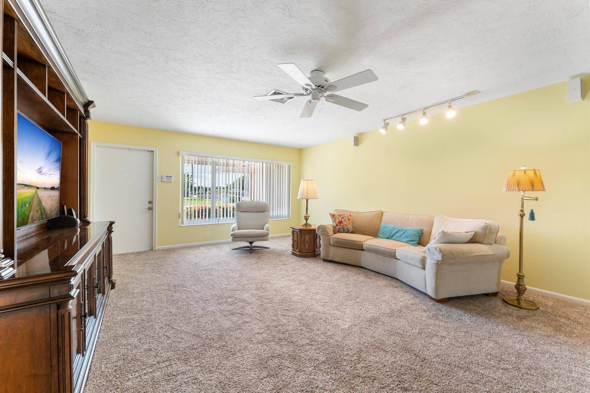 LAKE CLARKE HEIGHTS - Residential