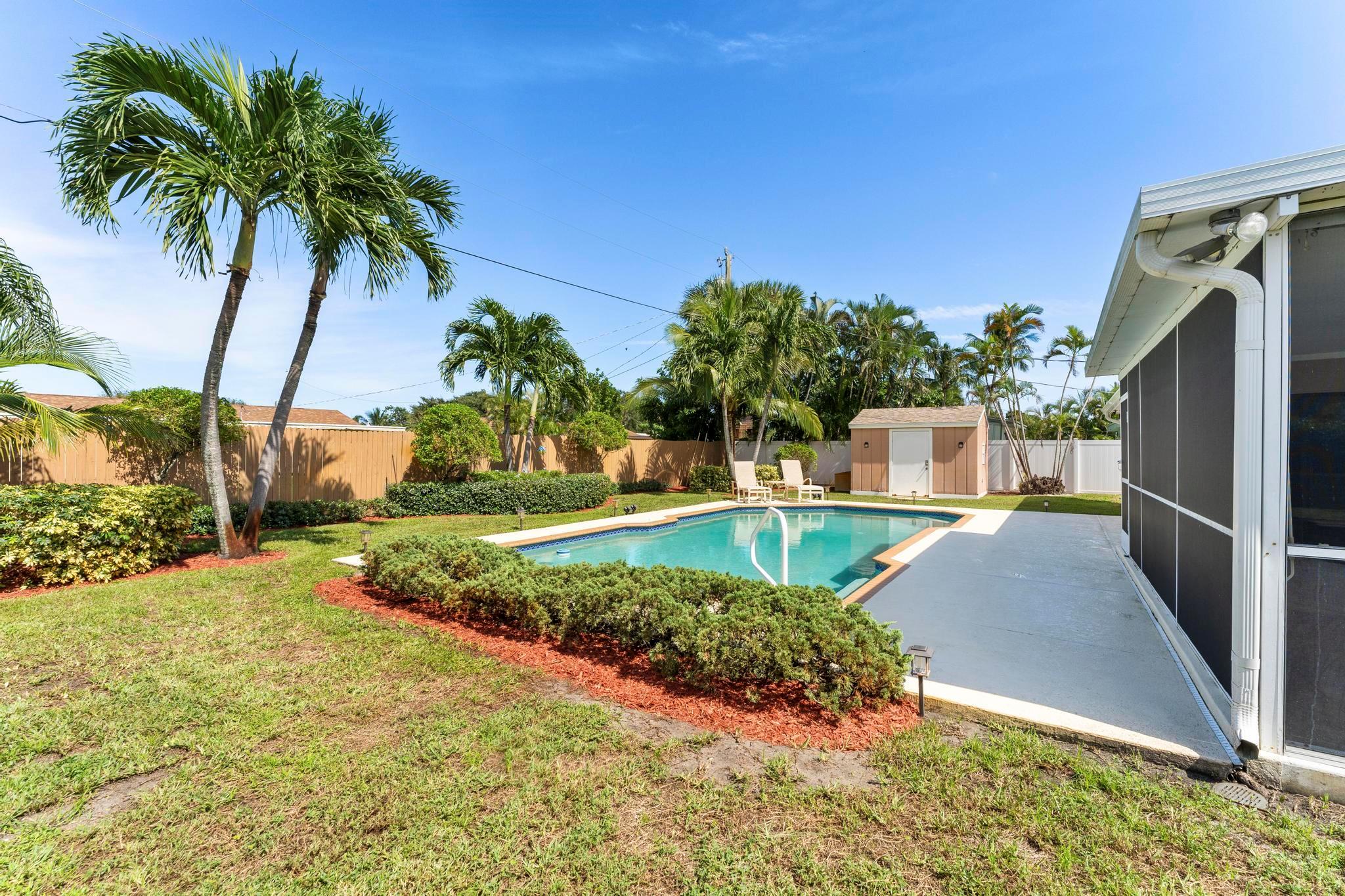 LAKE CLARKE HEIGHTS - Residential