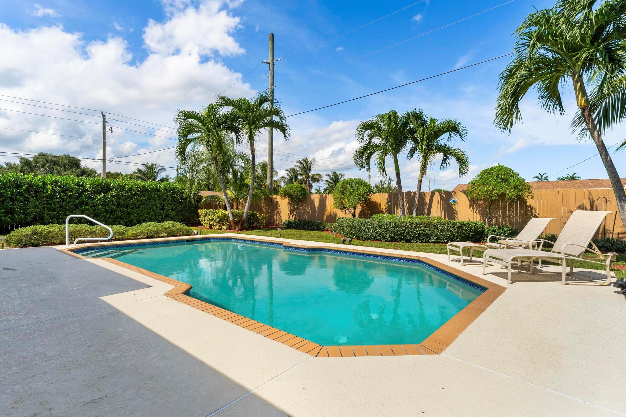 LAKE CLARKE HEIGHTS - Residential