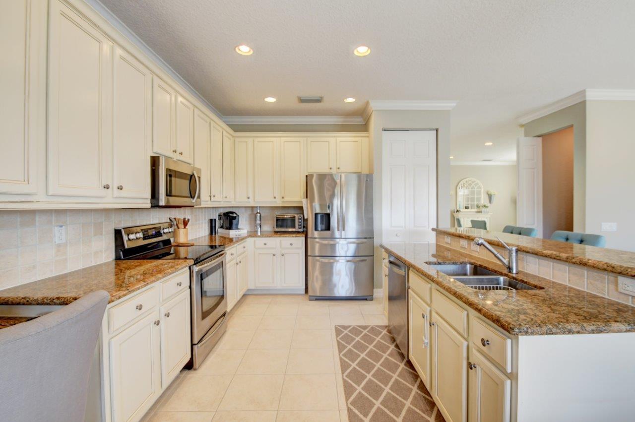 Canyon Lakes - Residential