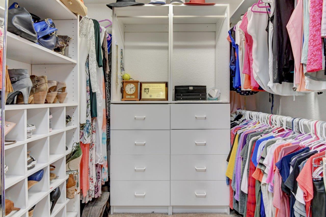 Canyon Lakes - Residential