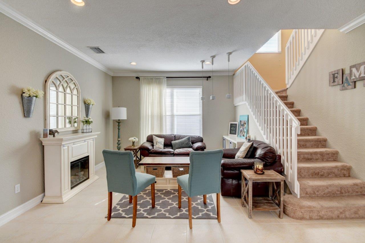 Canyon Lakes - Residential