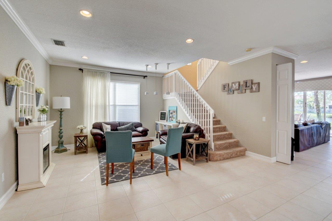 Canyon Lakes - Residential