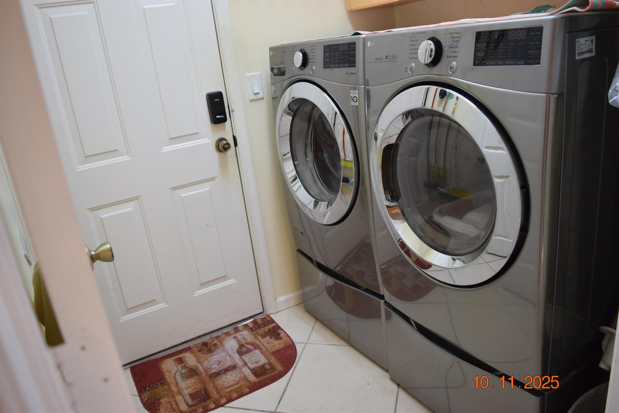 PORT ST LUCIE SECTION 7 - Residential Lease