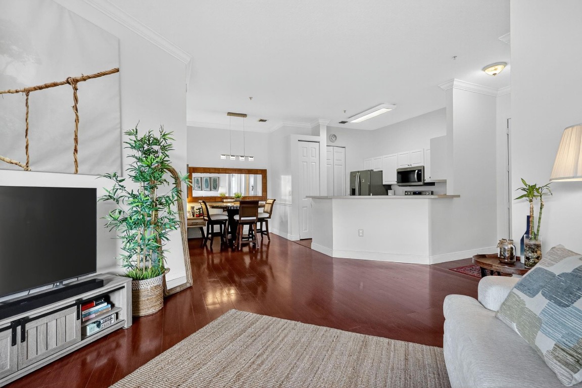 El-Ad Villaggio Condo Bld - Residential Lease