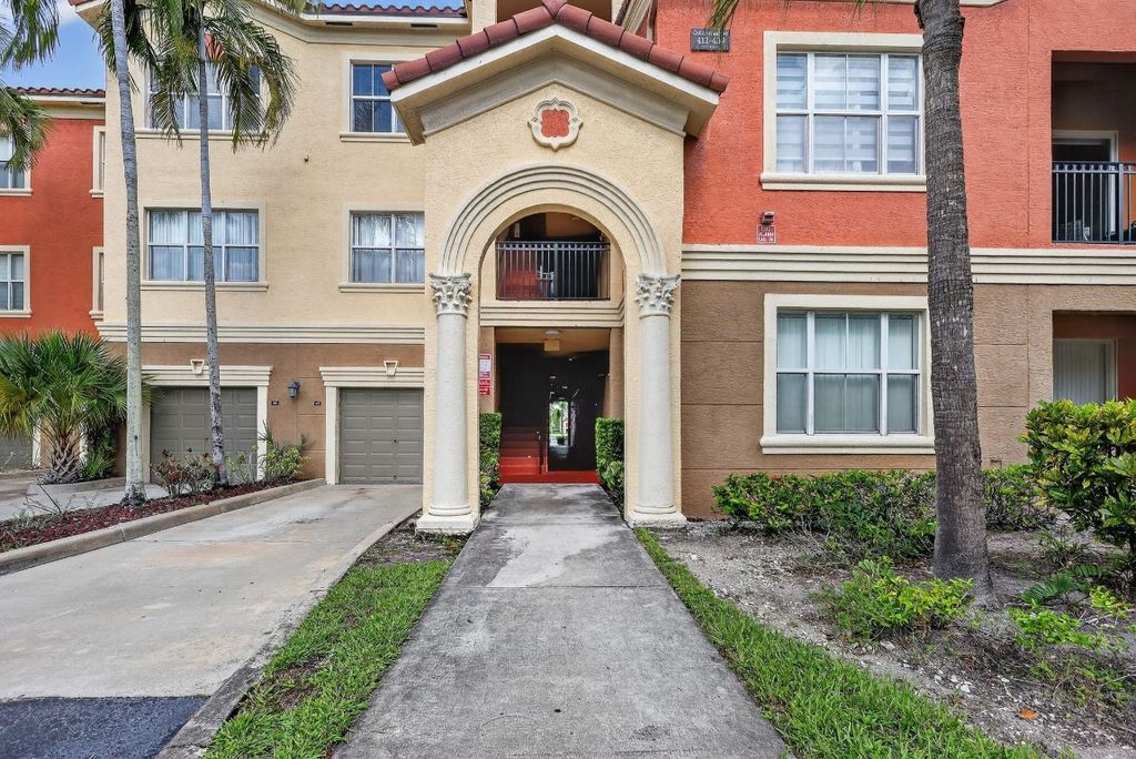 Photo of 4700 SW 160th Avenue #439, Miramar, FL 33027 (MLS # F10539527)
