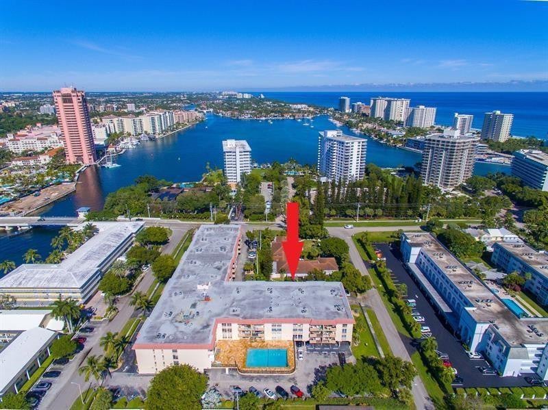 1000 SPANISH RIVER Road 2P