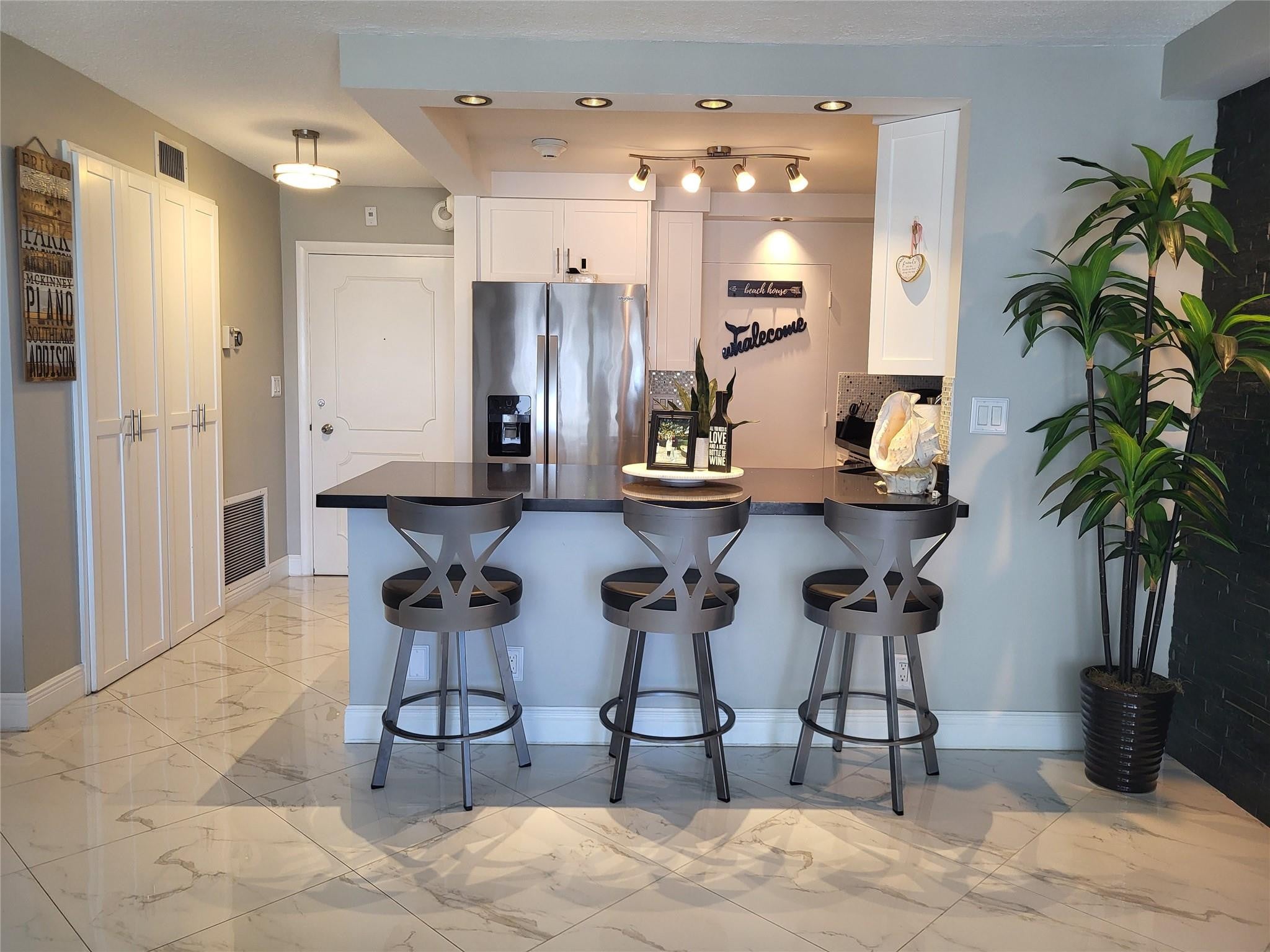 133 N POMPANO BEACH Boulevard 1109