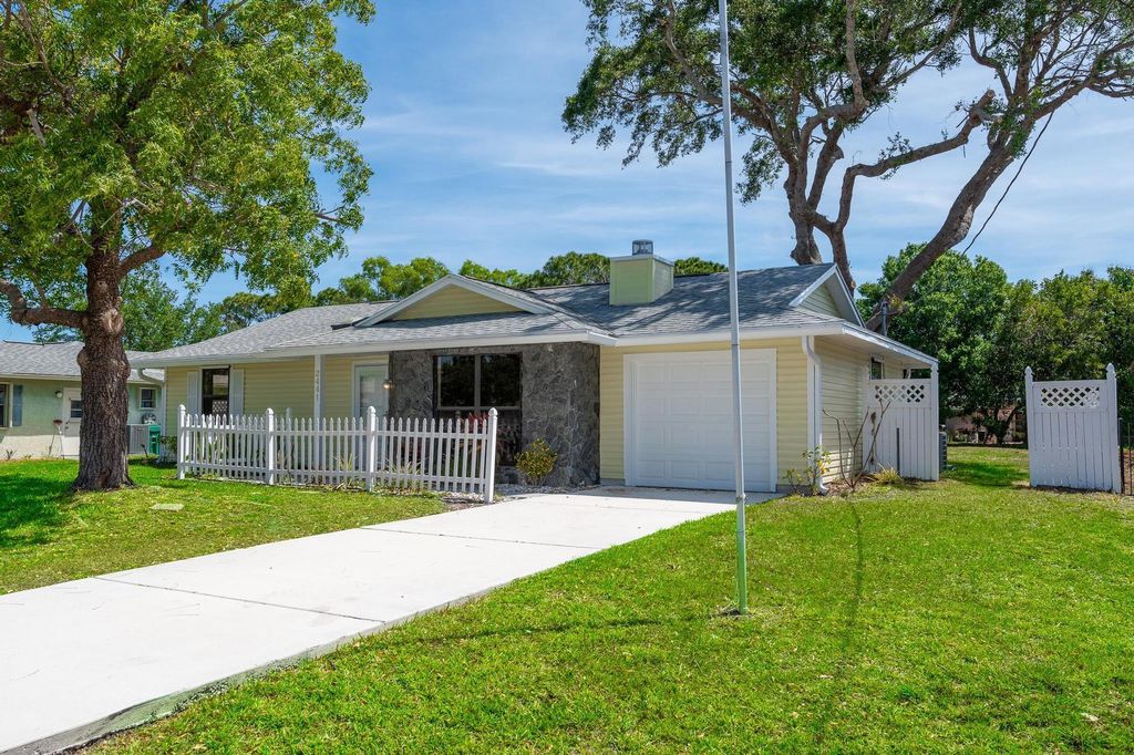 Photo of 2441 SE Avalon Road, Port Saint Lucie, FL 34952 (MLS # R11004640)