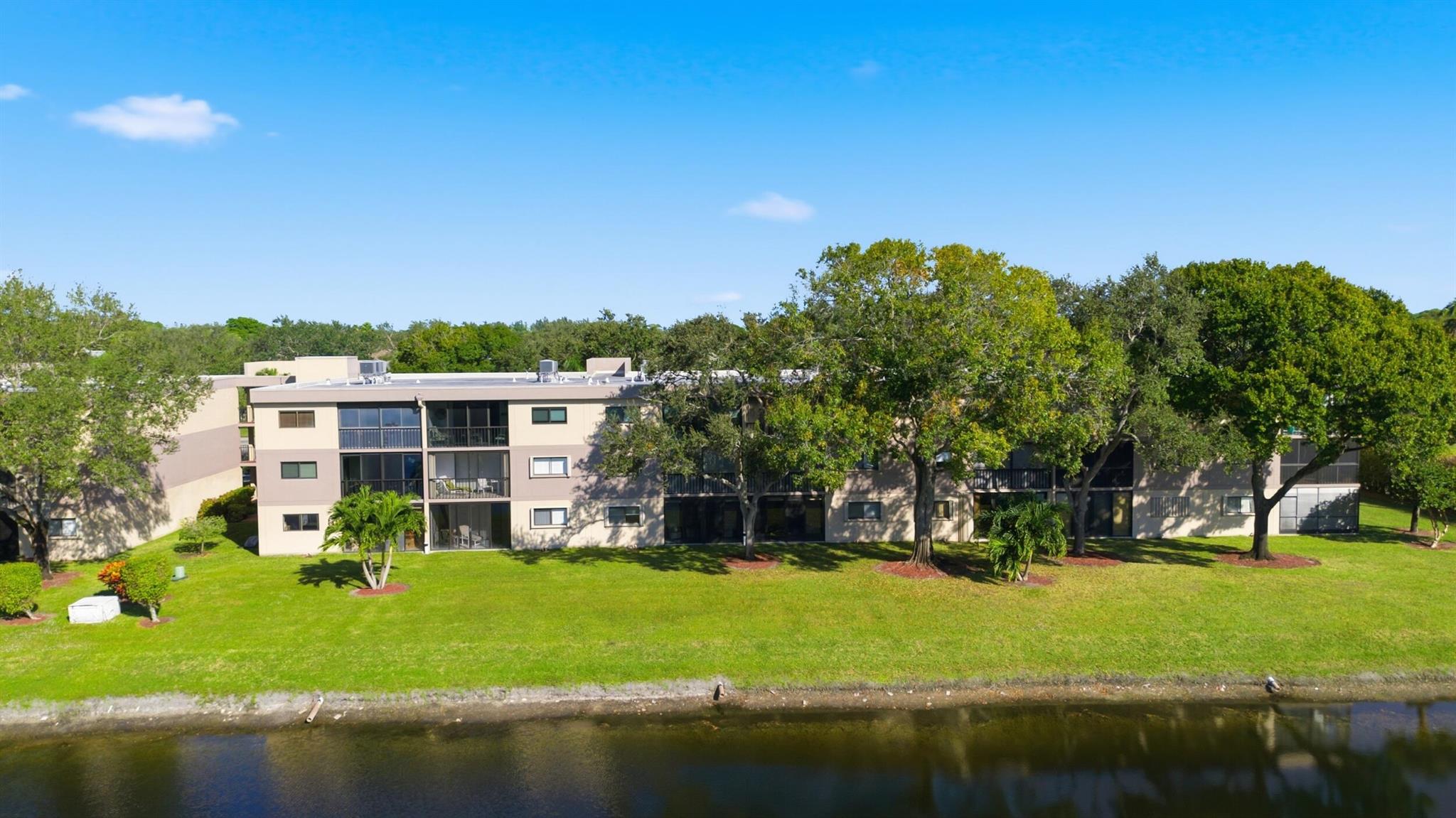 LAKES OF DELRAY - Residential