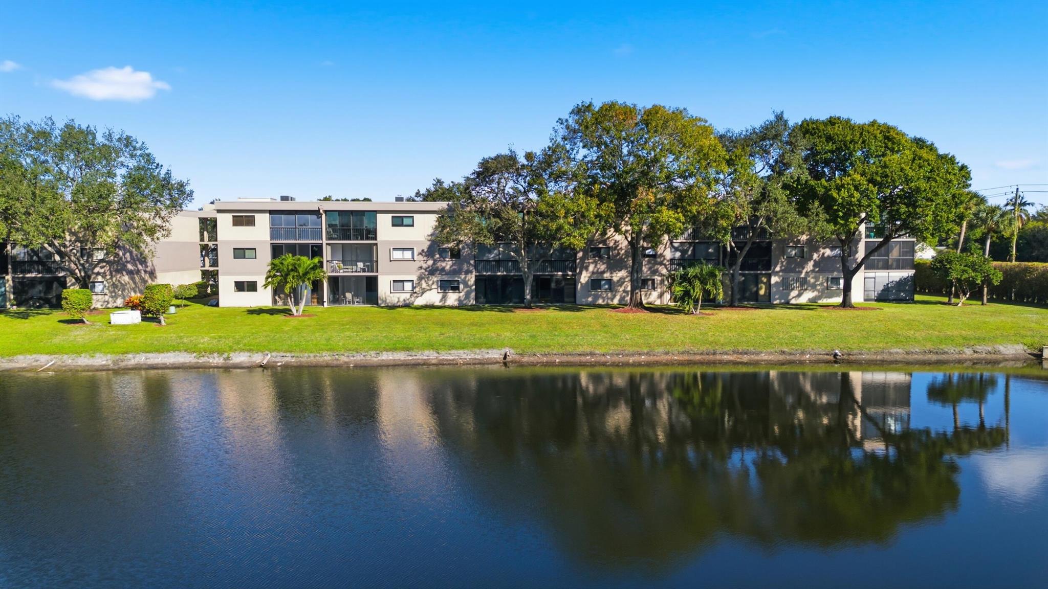 LAKES OF DELRAY - Residential