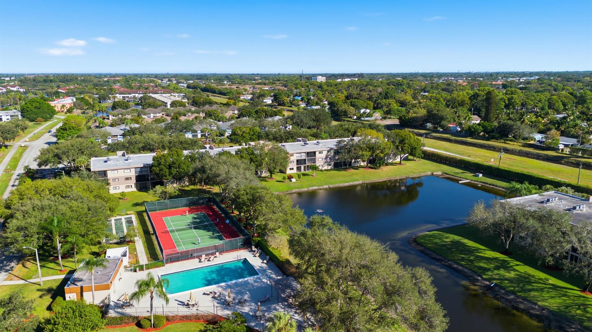 LAKES OF DELRAY - Residential