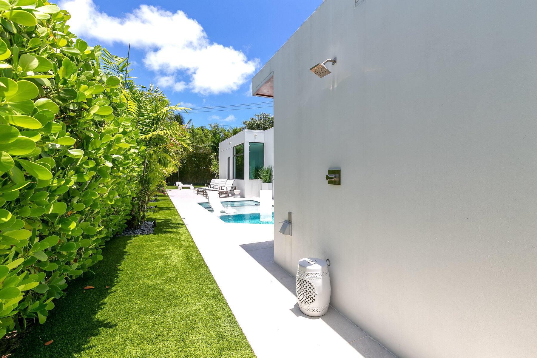 BOCA VILLAS SEC B - Residential