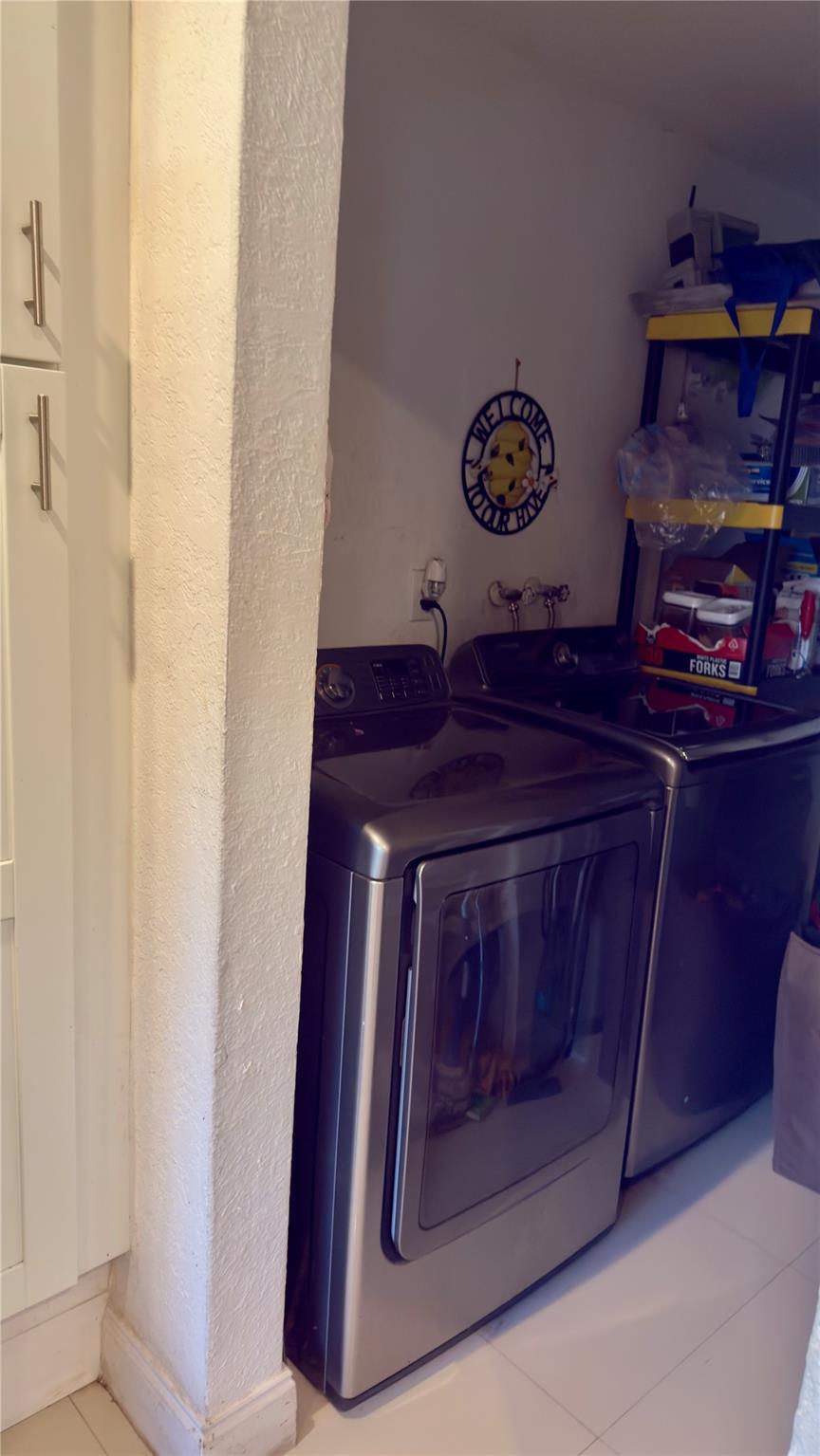 Sunrise Golf Village Sec - Residential