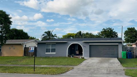 8421 NW 21st Ct Sunrise FL 33322
