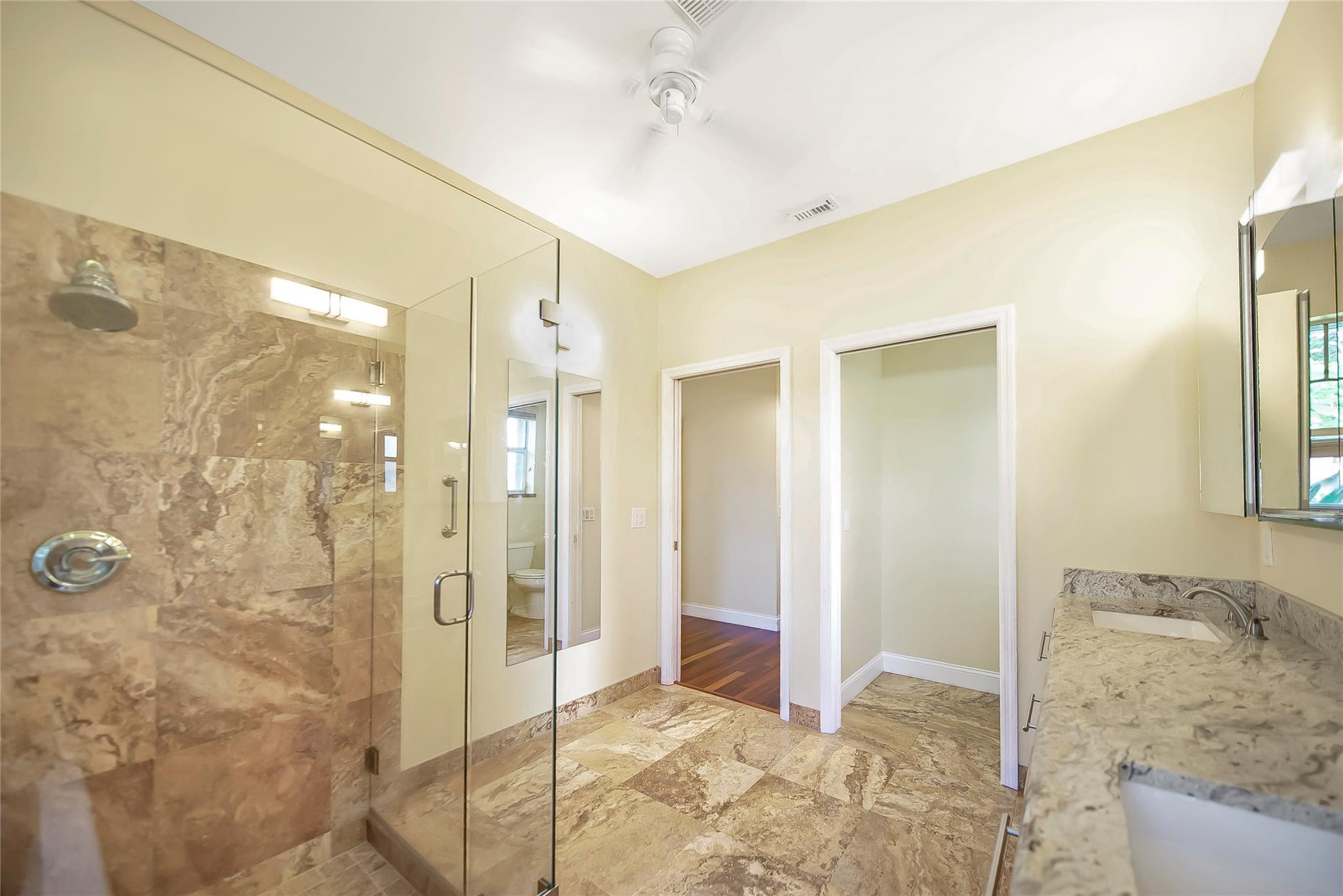 RIVERS EDGE - Residential