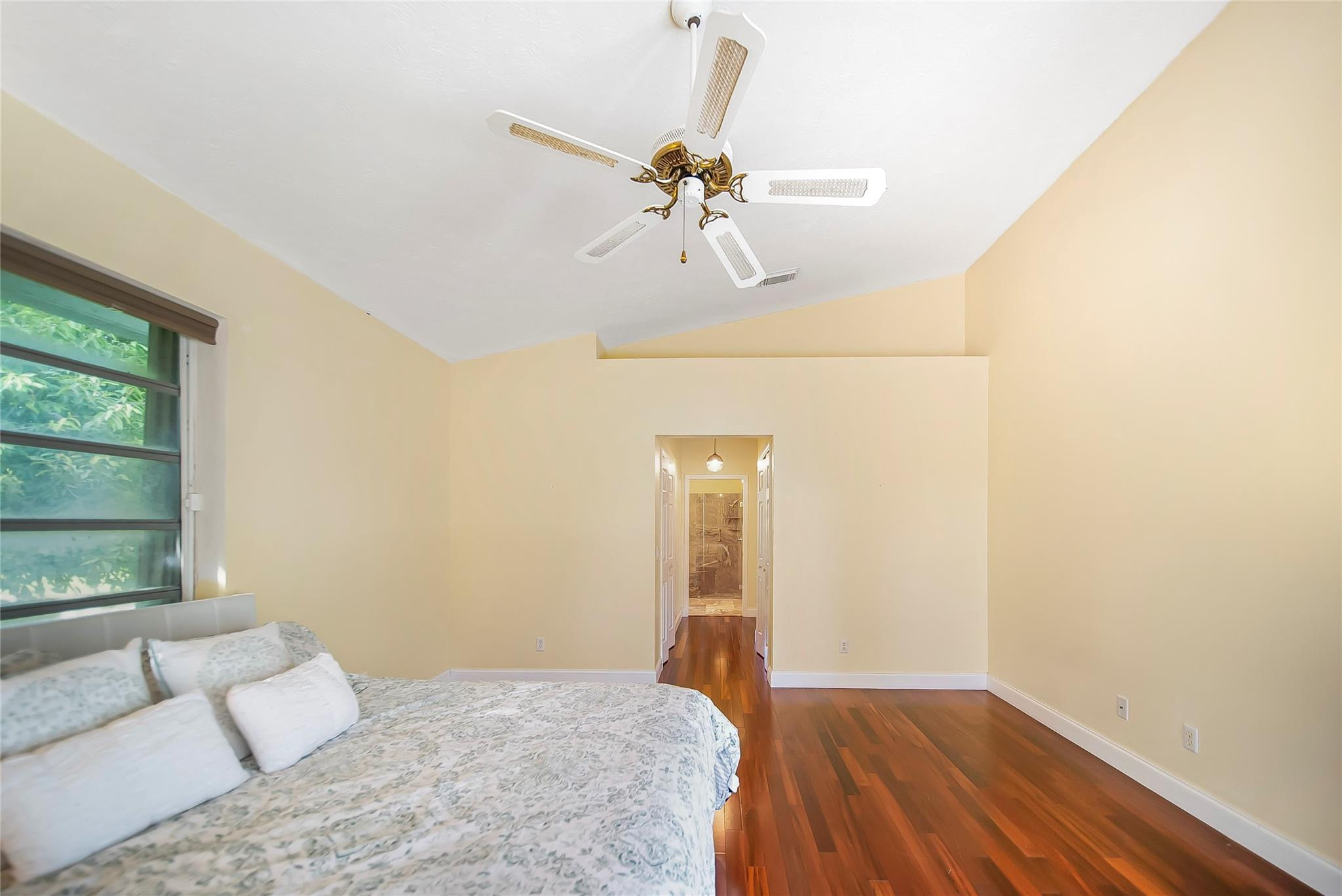 RIVERS EDGE - Residential