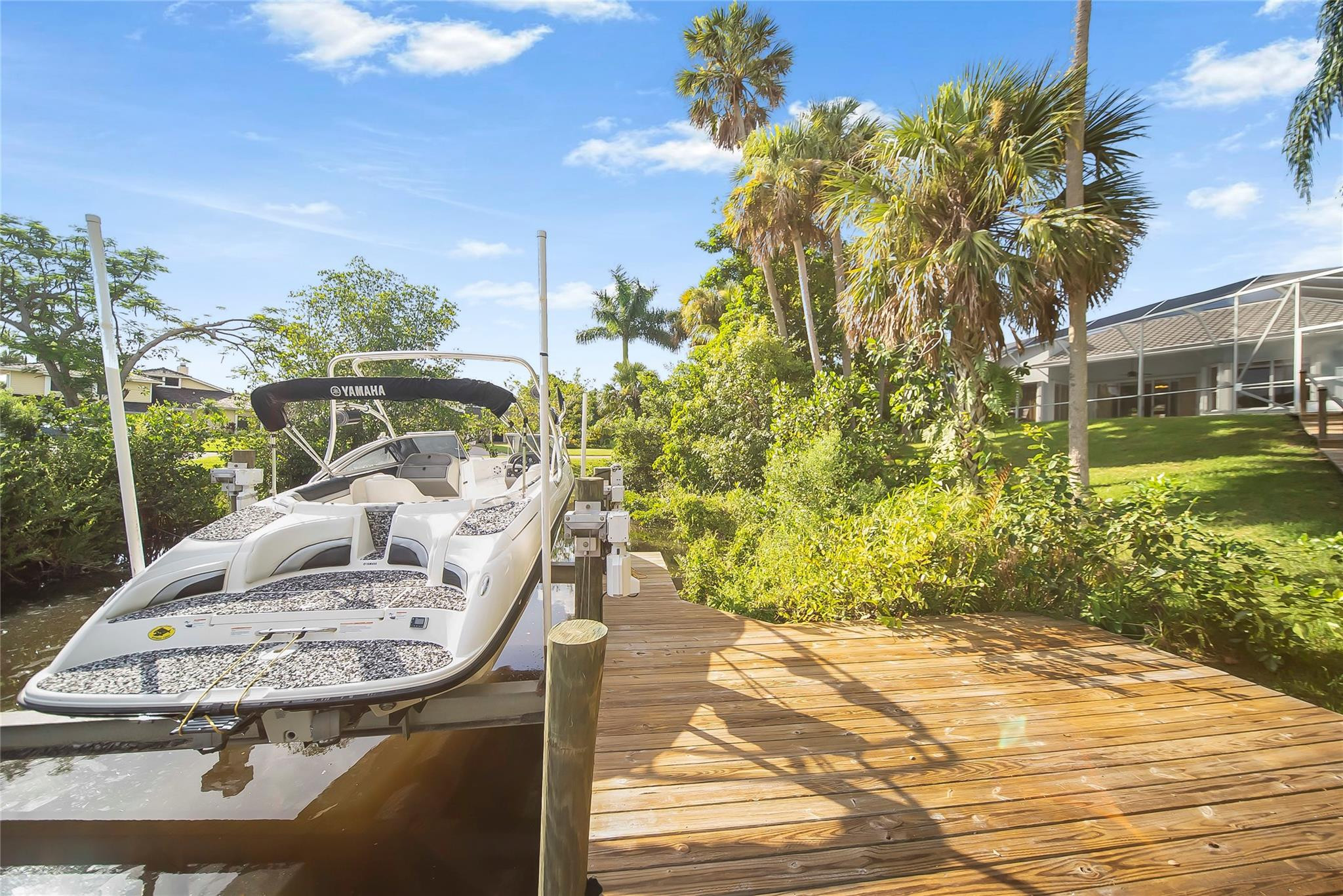 RIVERS EDGE - Residential