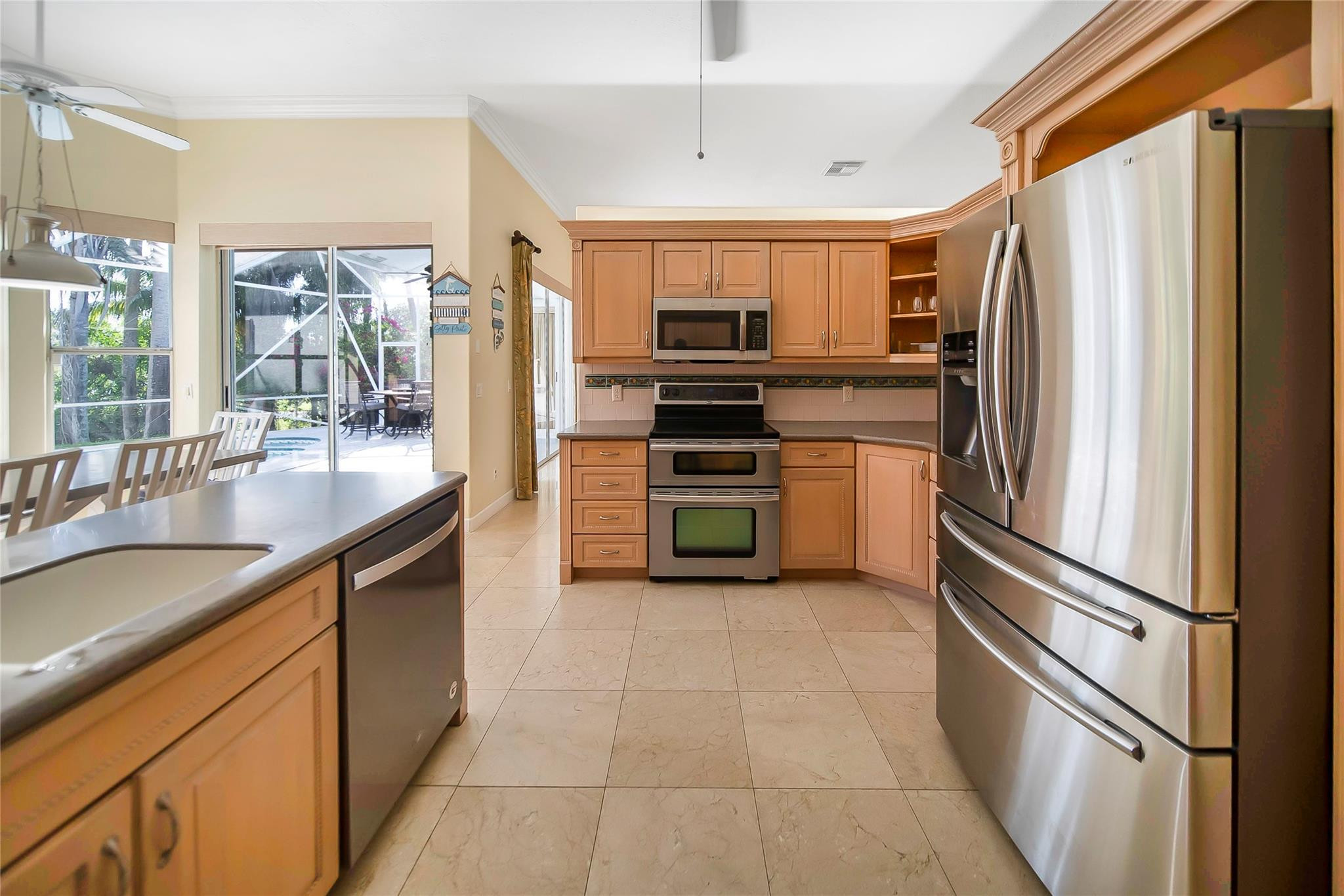 RIVERS EDGE - Residential