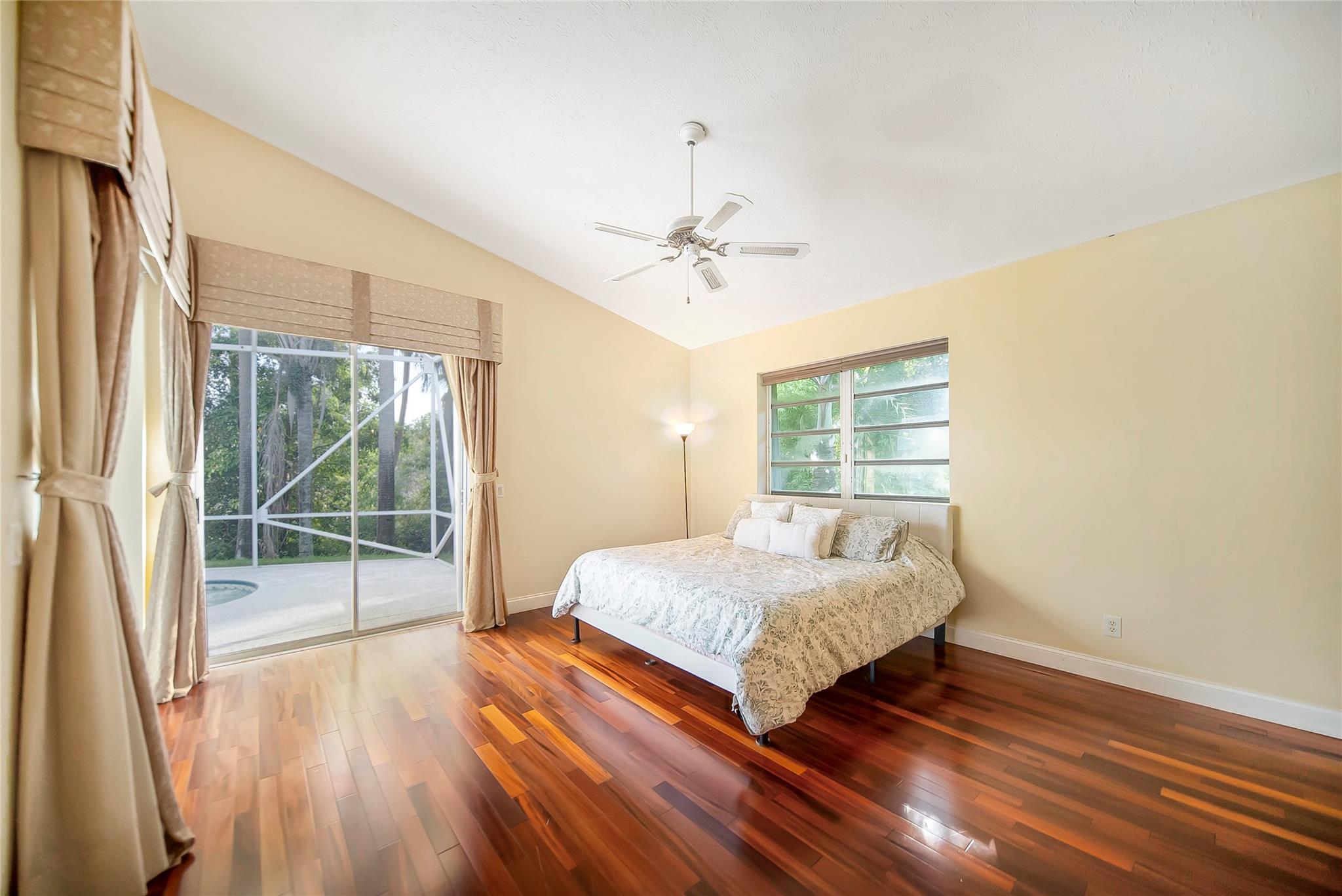 RIVERS EDGE - Residential