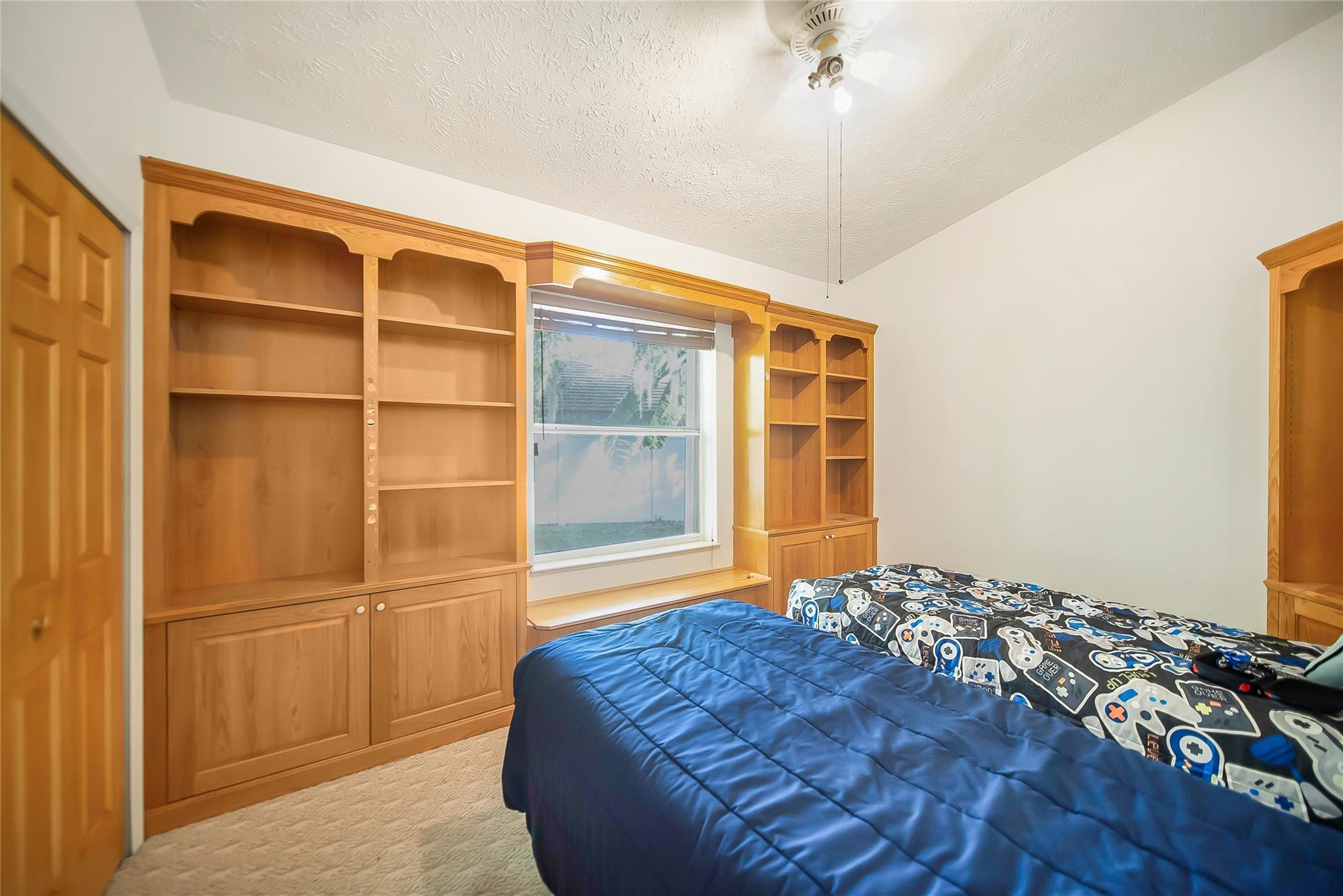 RIVERS EDGE - Residential