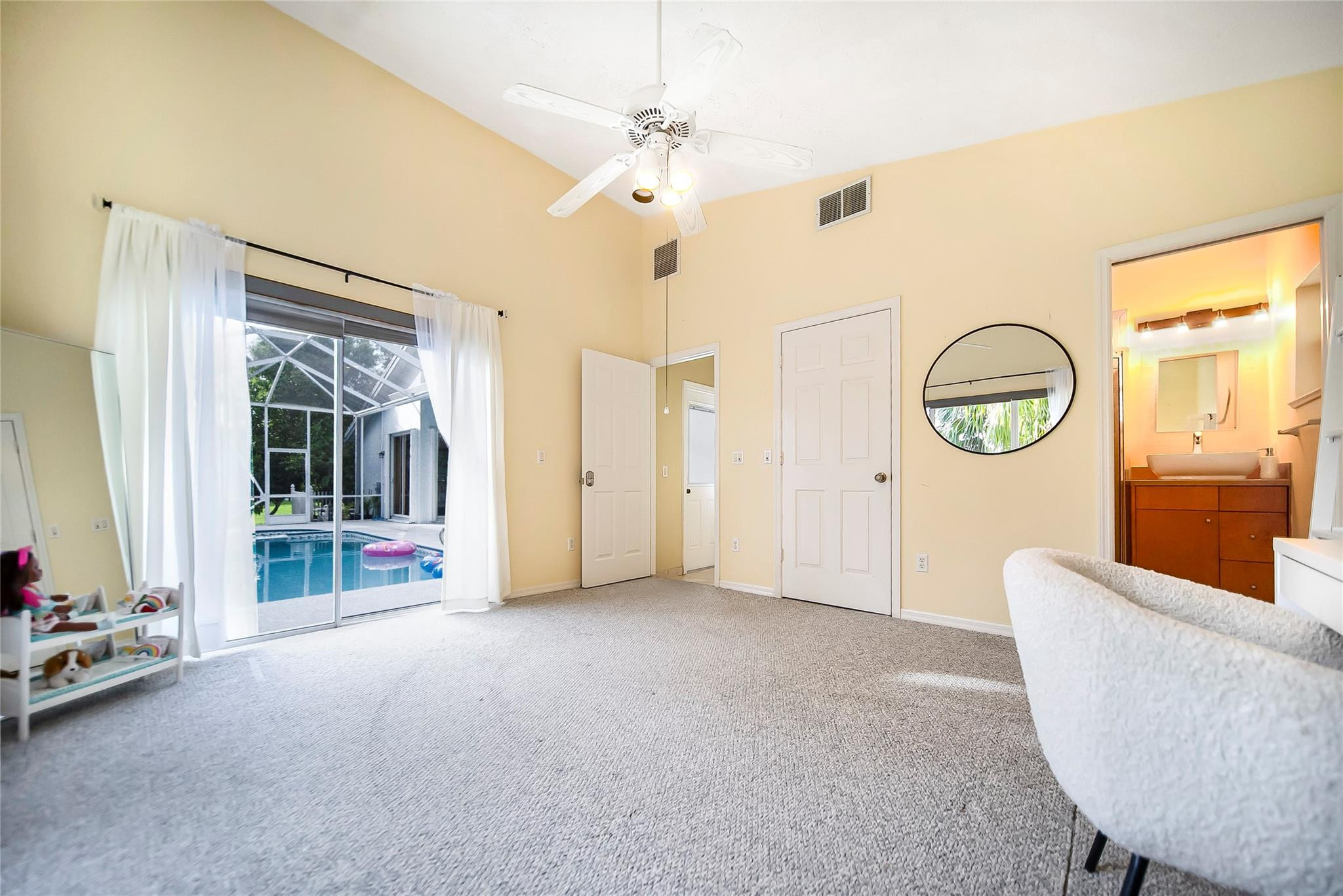 RIVERS EDGE - Residential