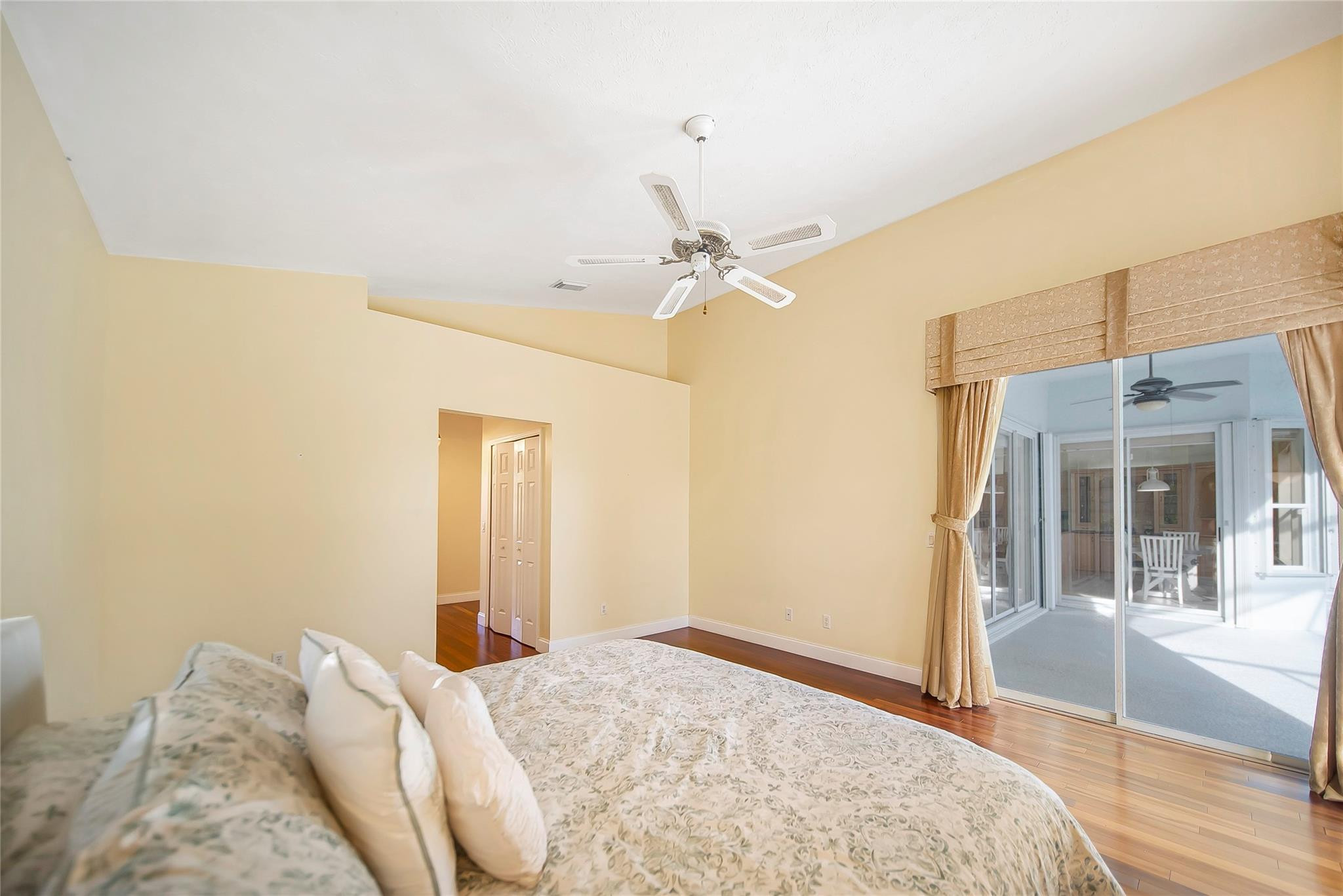 RIVERS EDGE - Residential