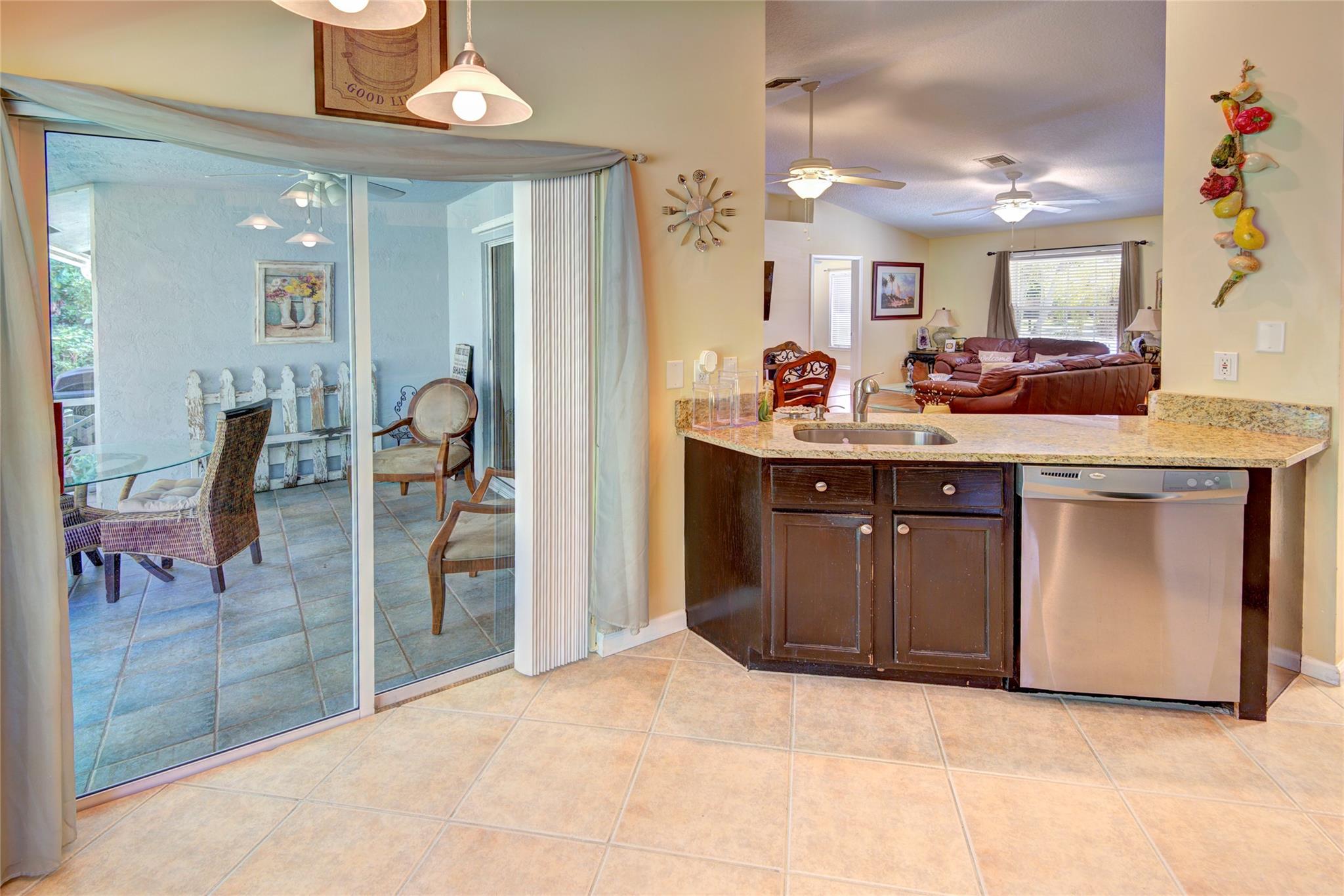 ROYAL PINES ESTATES - Residential Lease