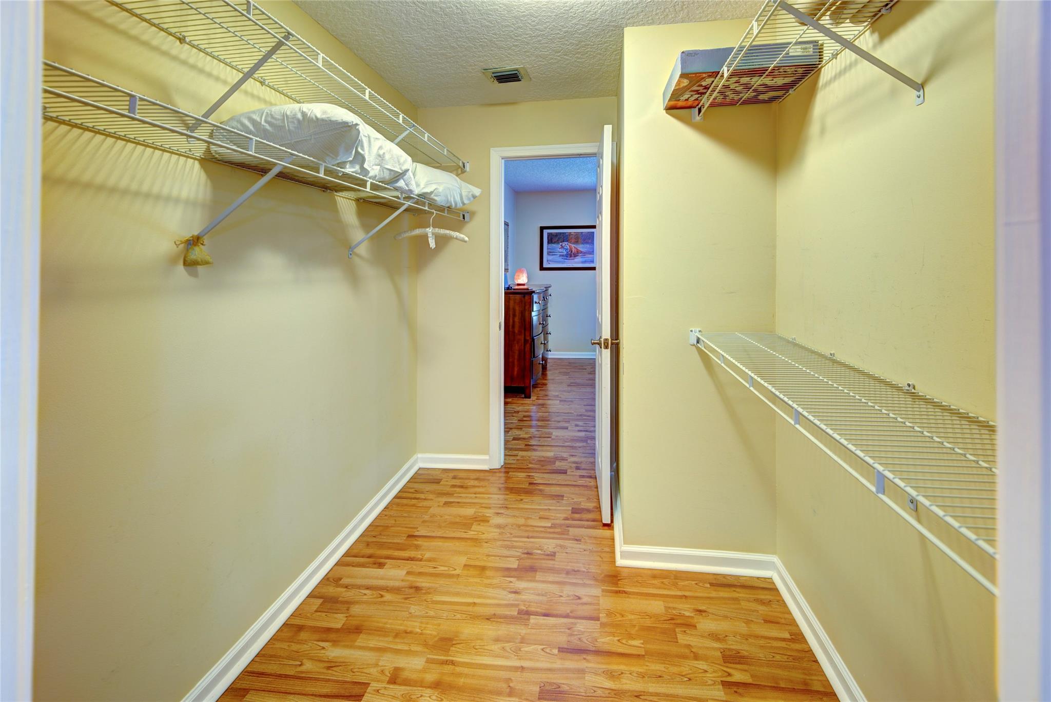 ROYAL PINES ESTATES - Residential Lease