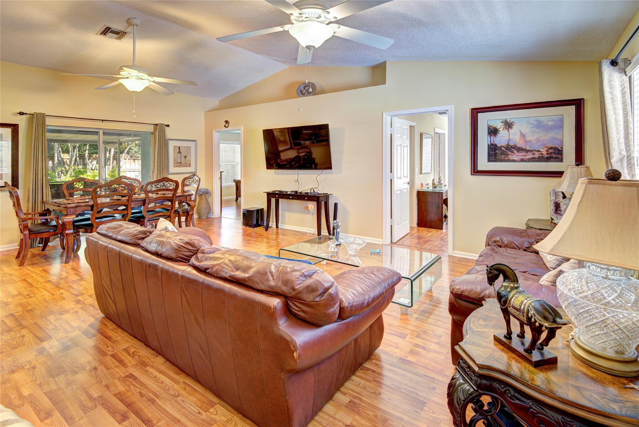 ROYAL PINES ESTATES - Residential Lease