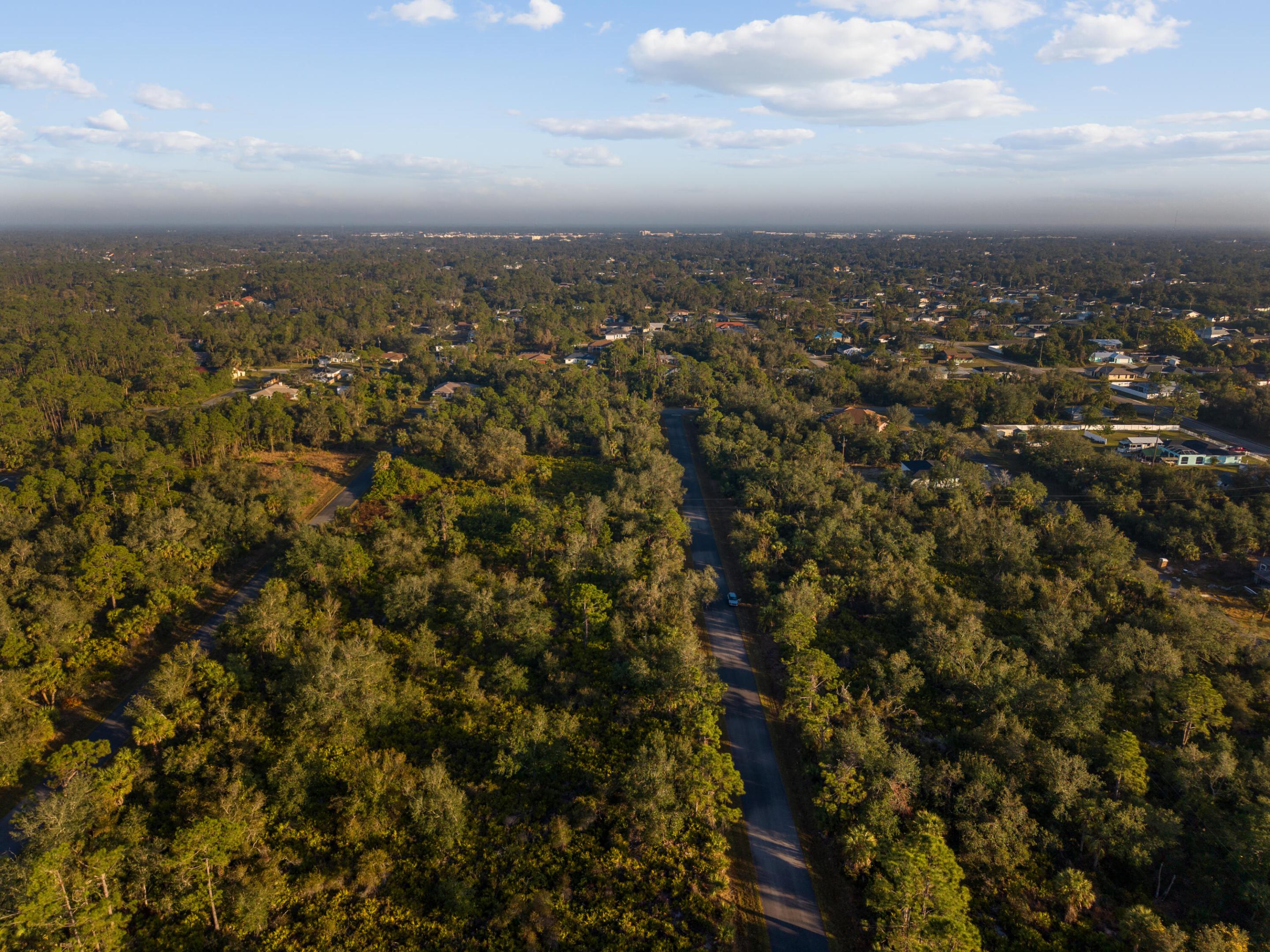 PORT CHARLOTTE SEC 8 - Land