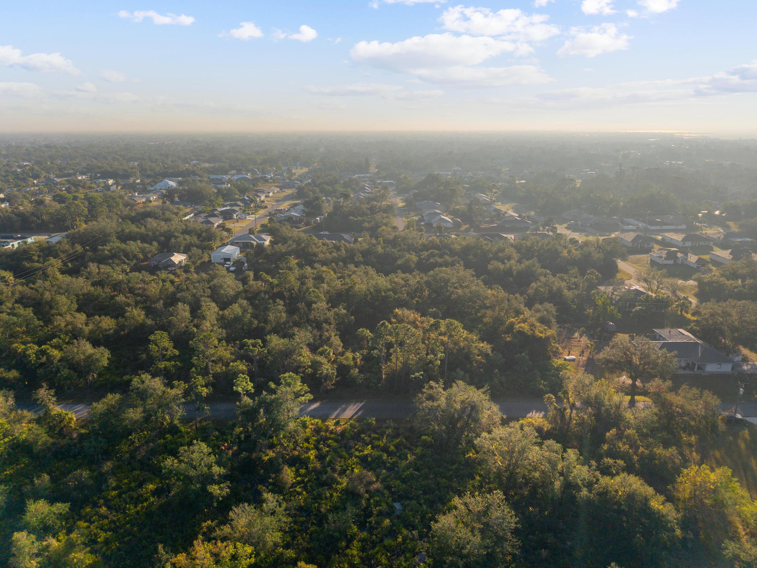 PORT CHARLOTTE SEC 8 - Land