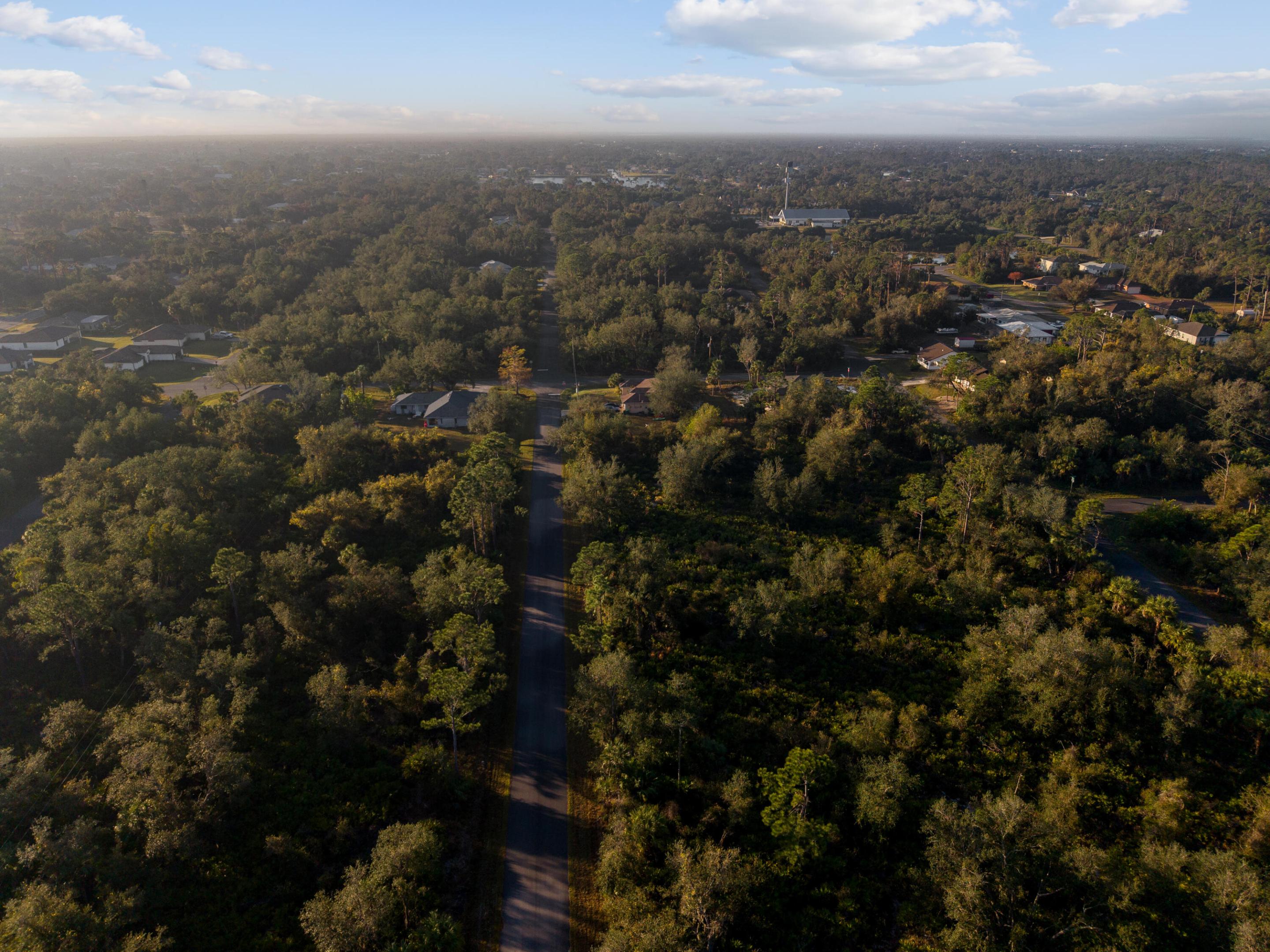 PORT CHARLOTTE SEC 8 - Land