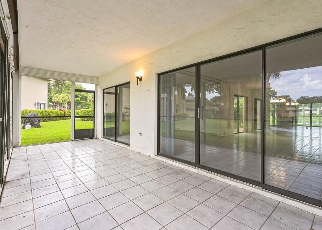 Photo of 14 Westgate Lane #G, Boynton Beach, FL 33436 (MLS # F10444944)