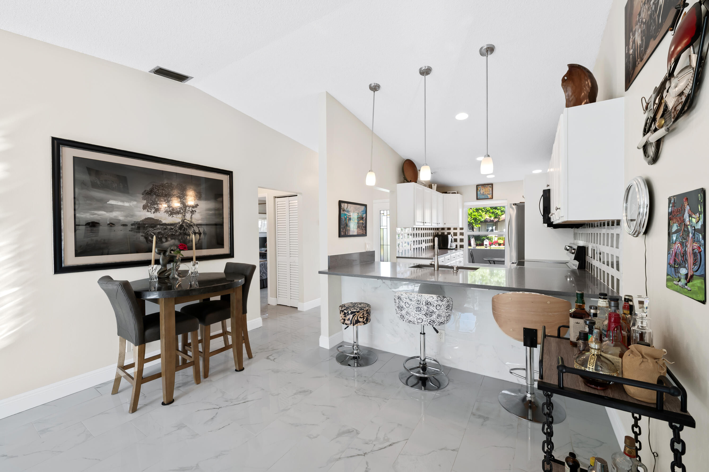 KINGS POINT 4 - Residential