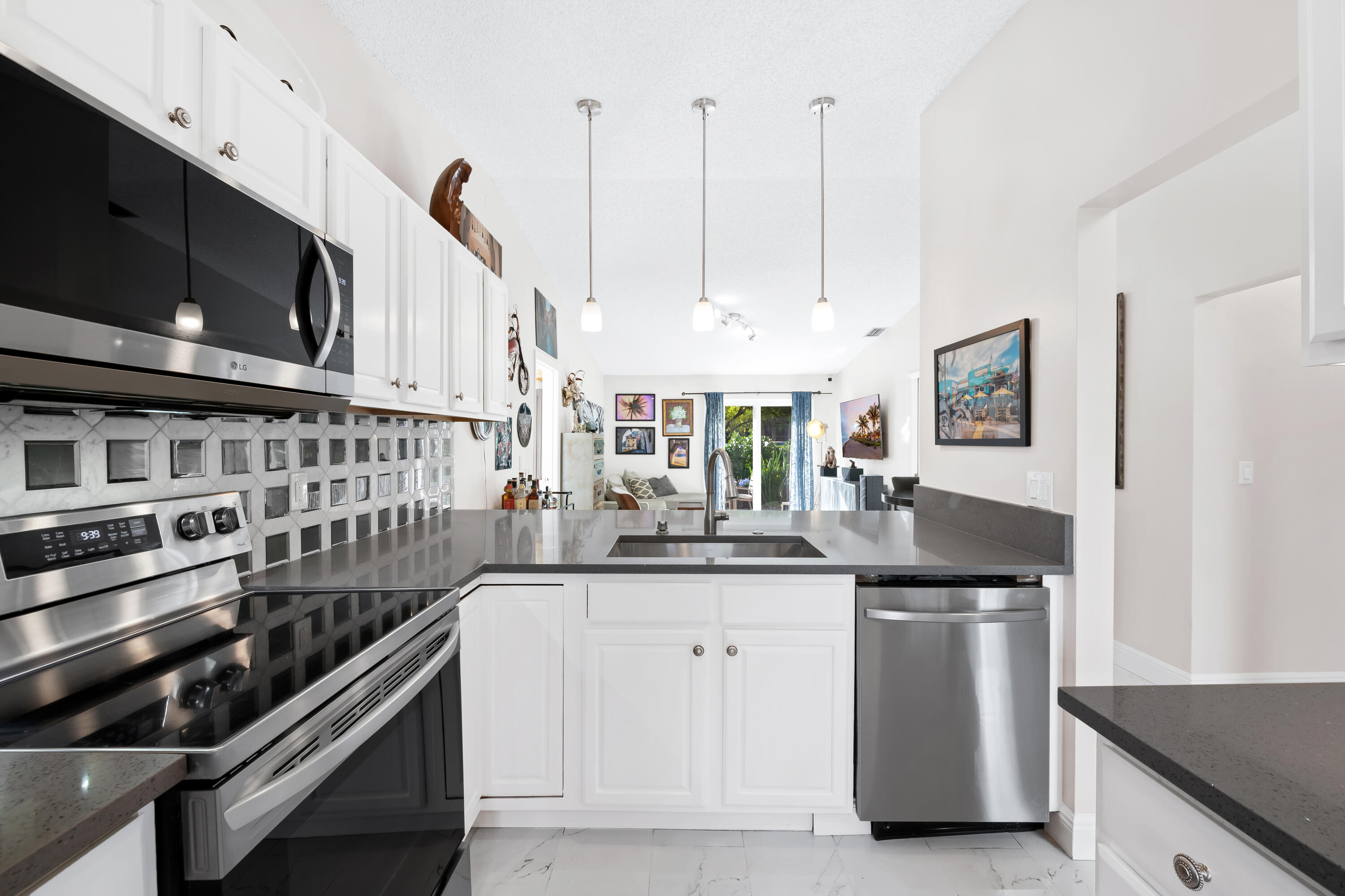 KINGS POINT 4 - Residential