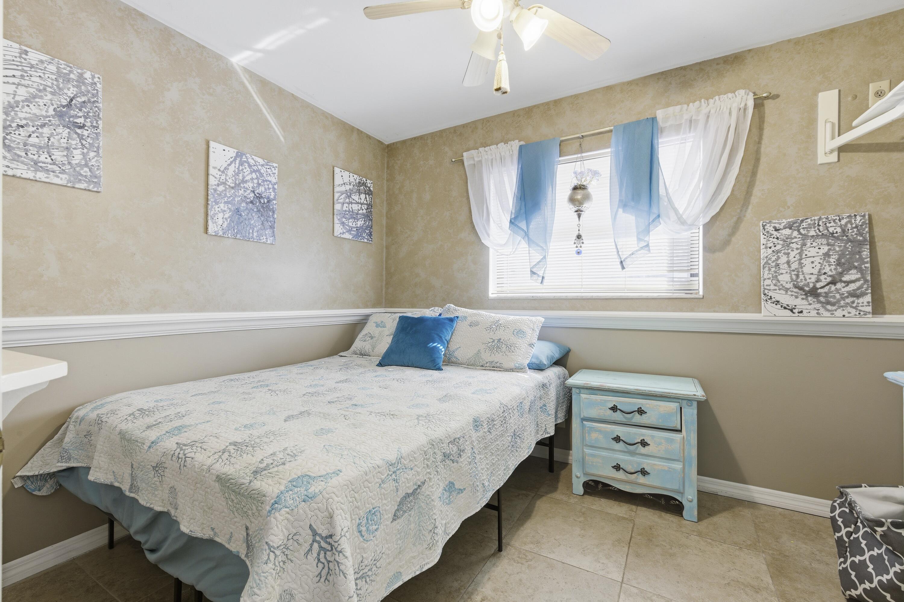 NORTH PALM BEACH VILLAGE OF 2 - Residential