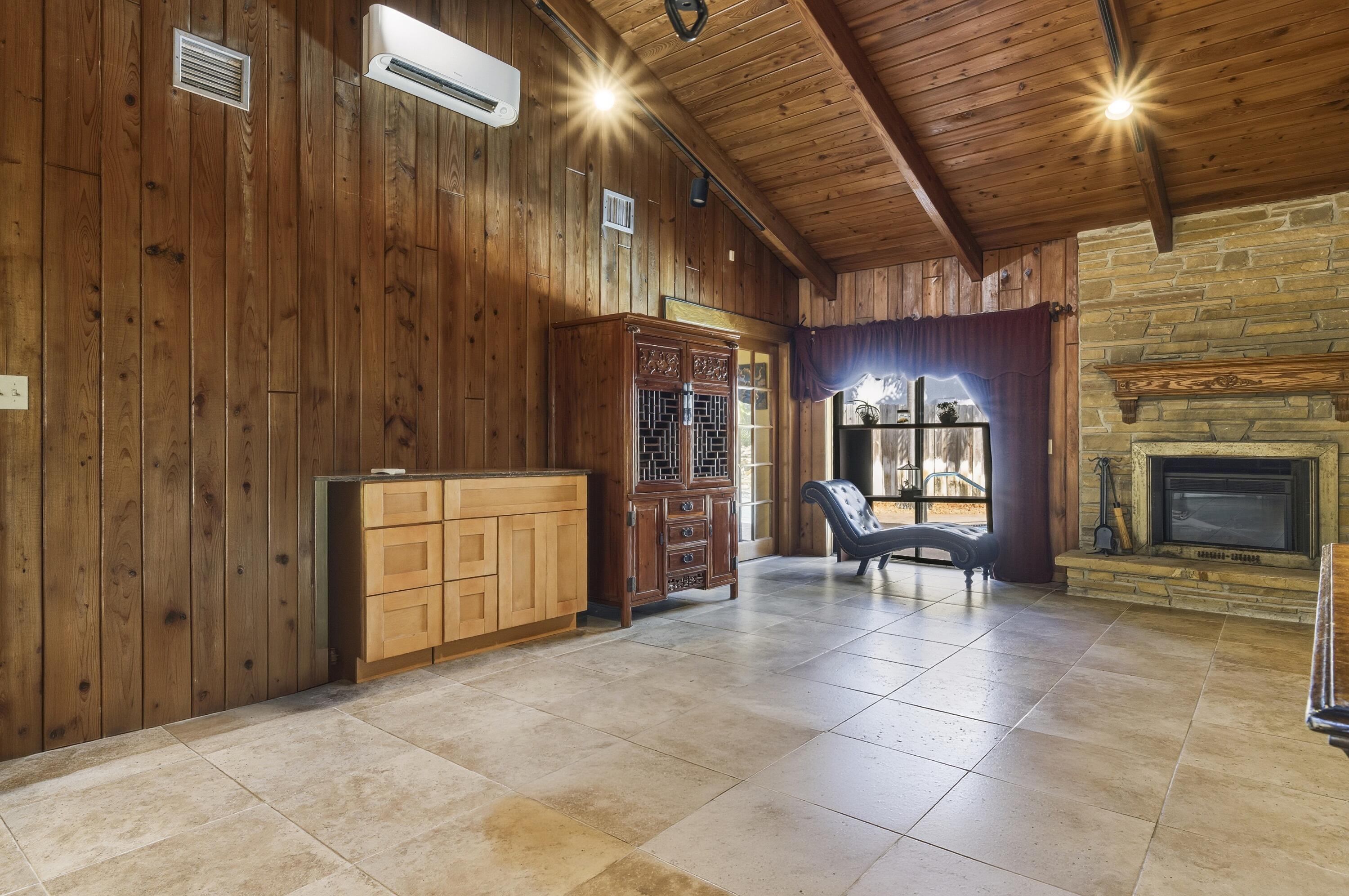 NORTH PALM BEACH VILLAGE OF 2 - Residential