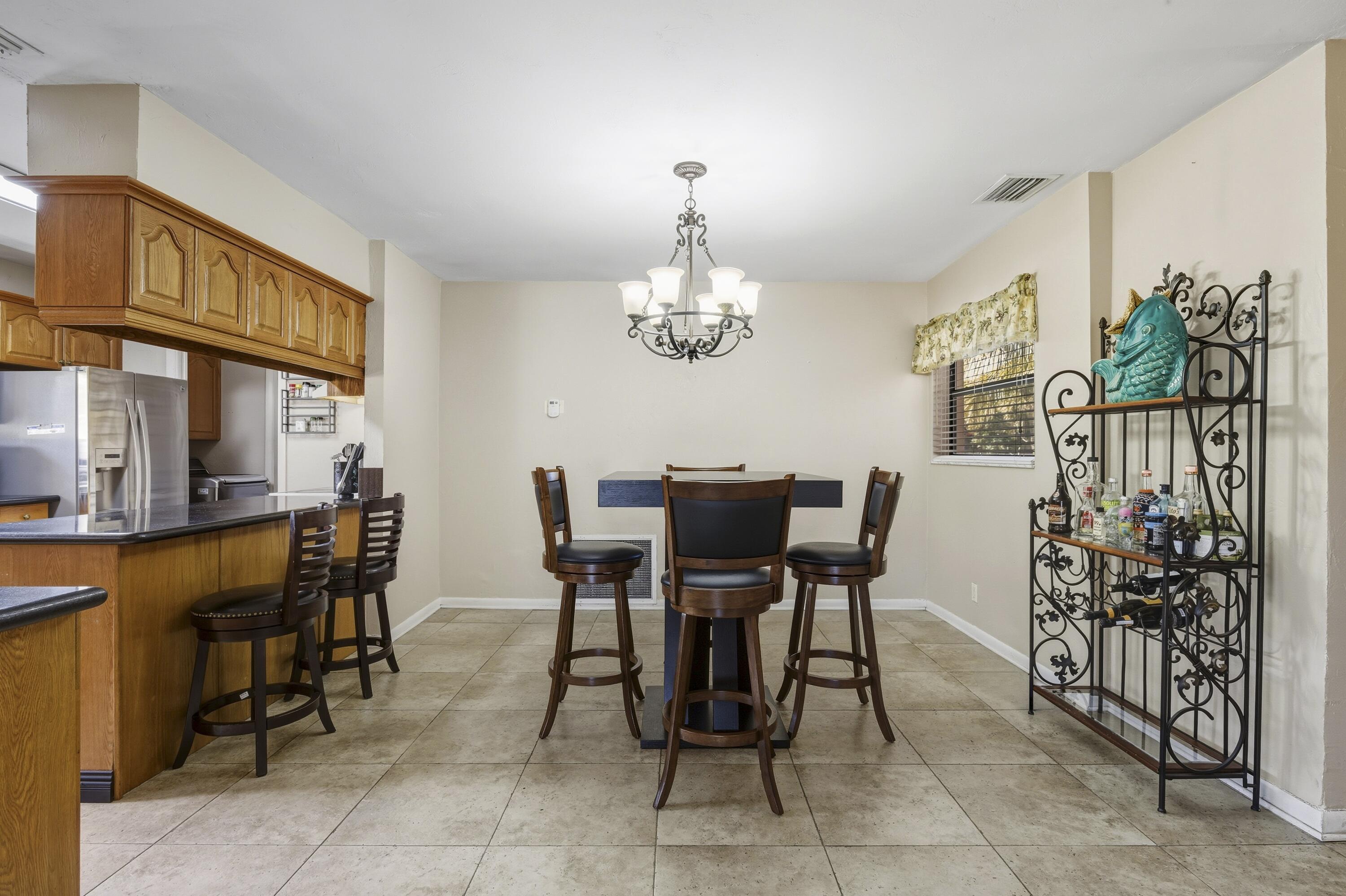 NORTH PALM BEACH VILLAGE OF 2 - Residential