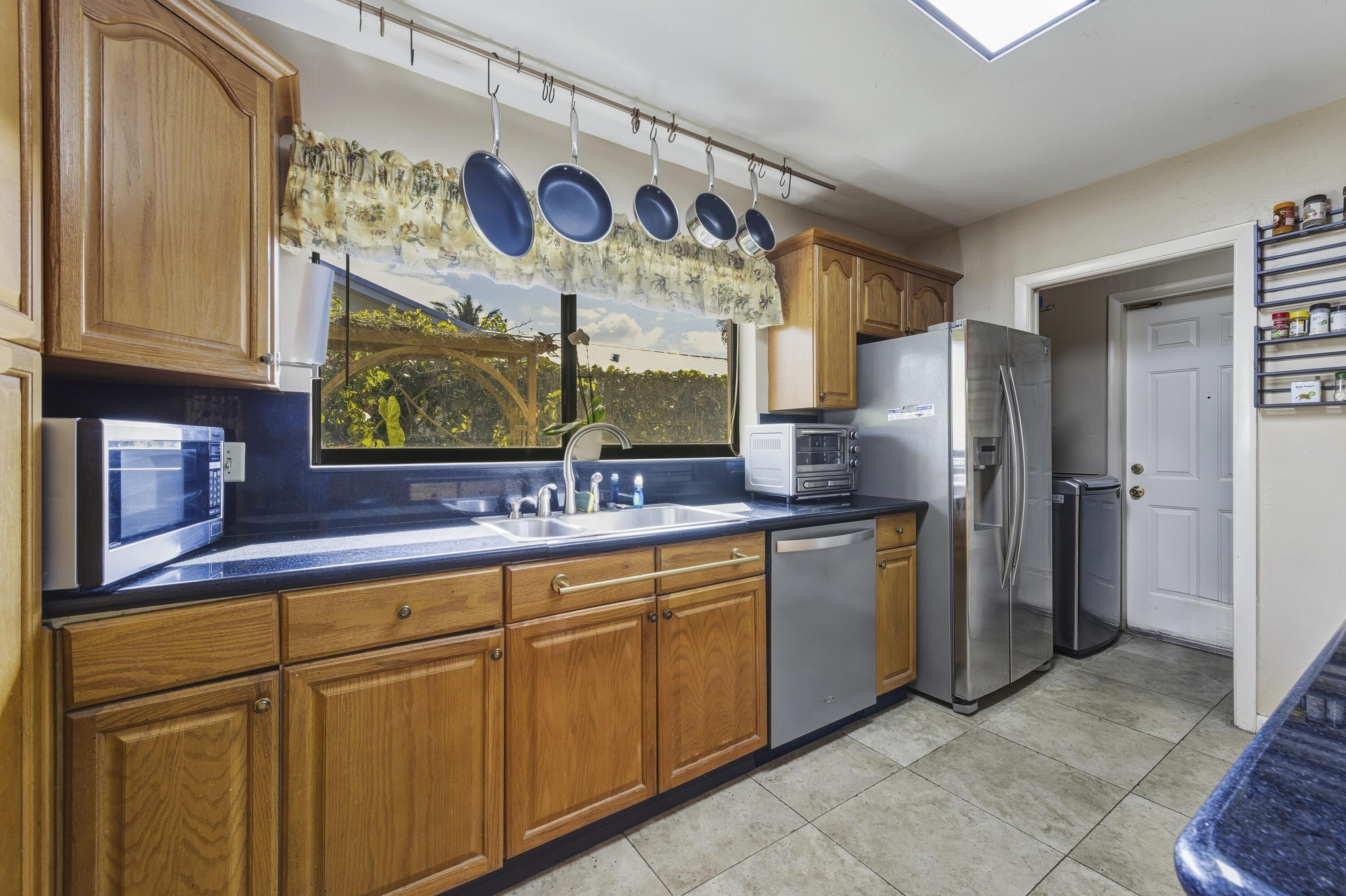 NORTH PALM BEACH VILLAGE OF 2 - Residential