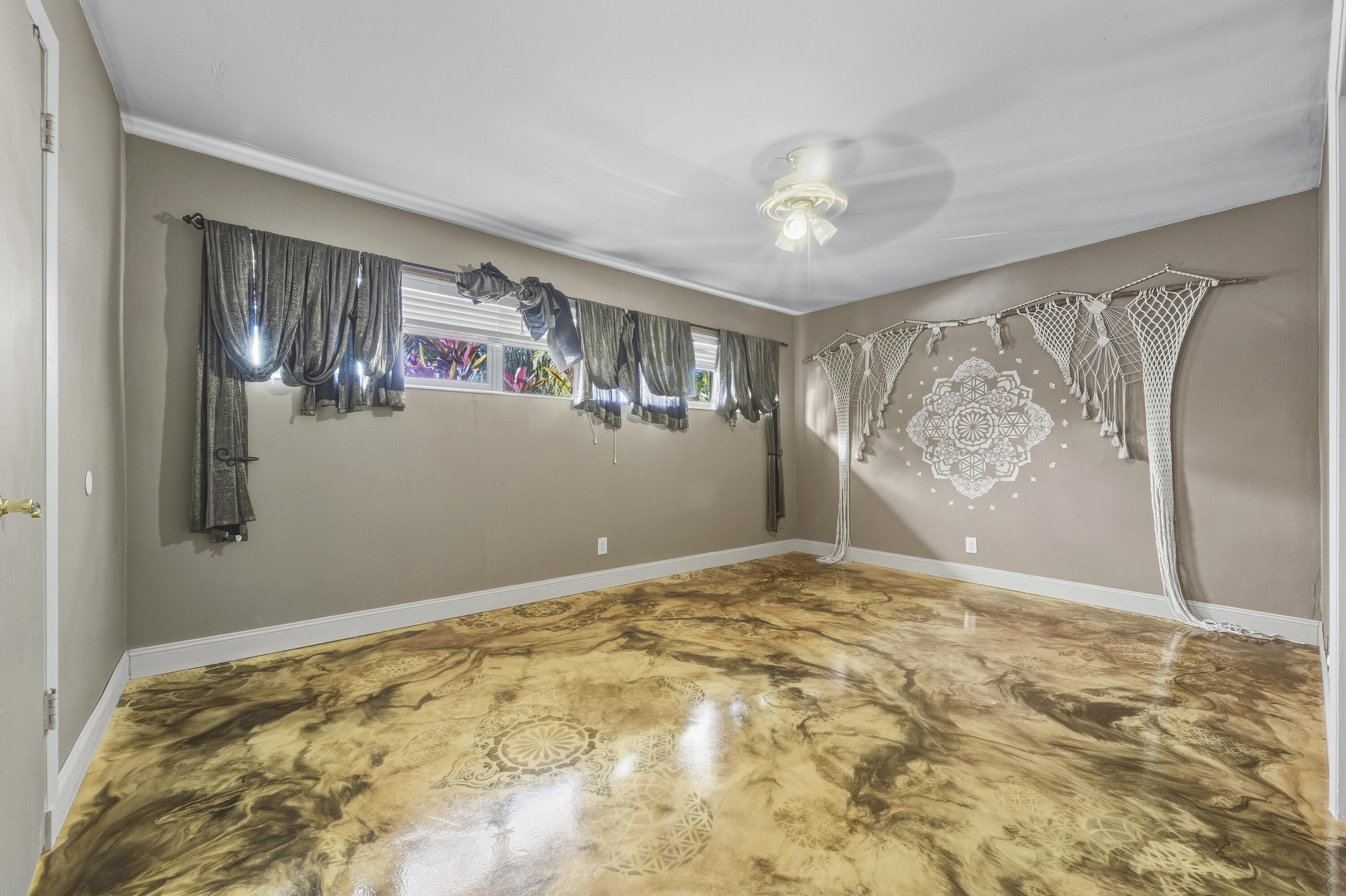 NORTH PALM BEACH VILLAGE OF 2 - Residential